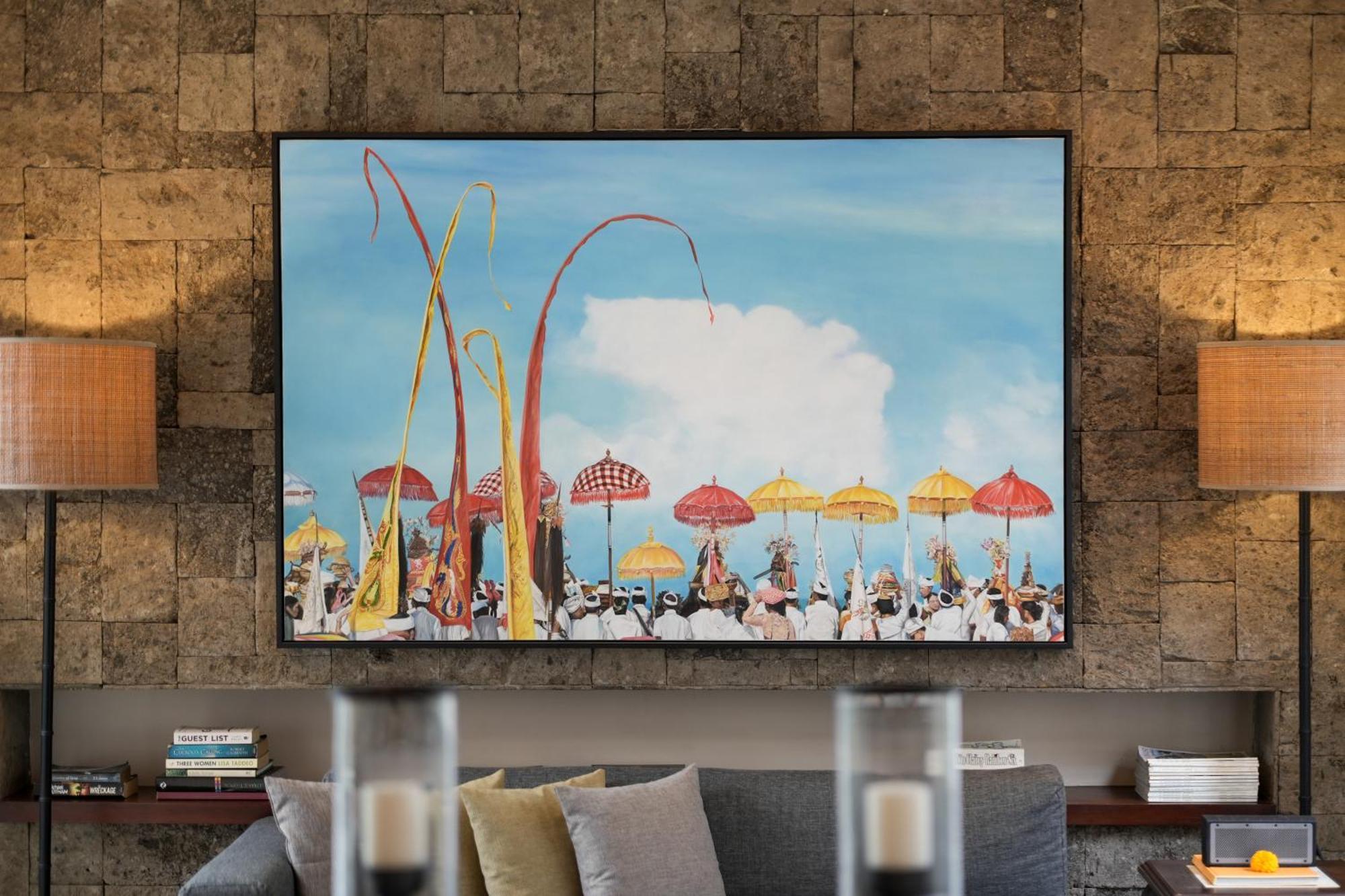 Villa Mosan House: Art-filled Gem Near & Square