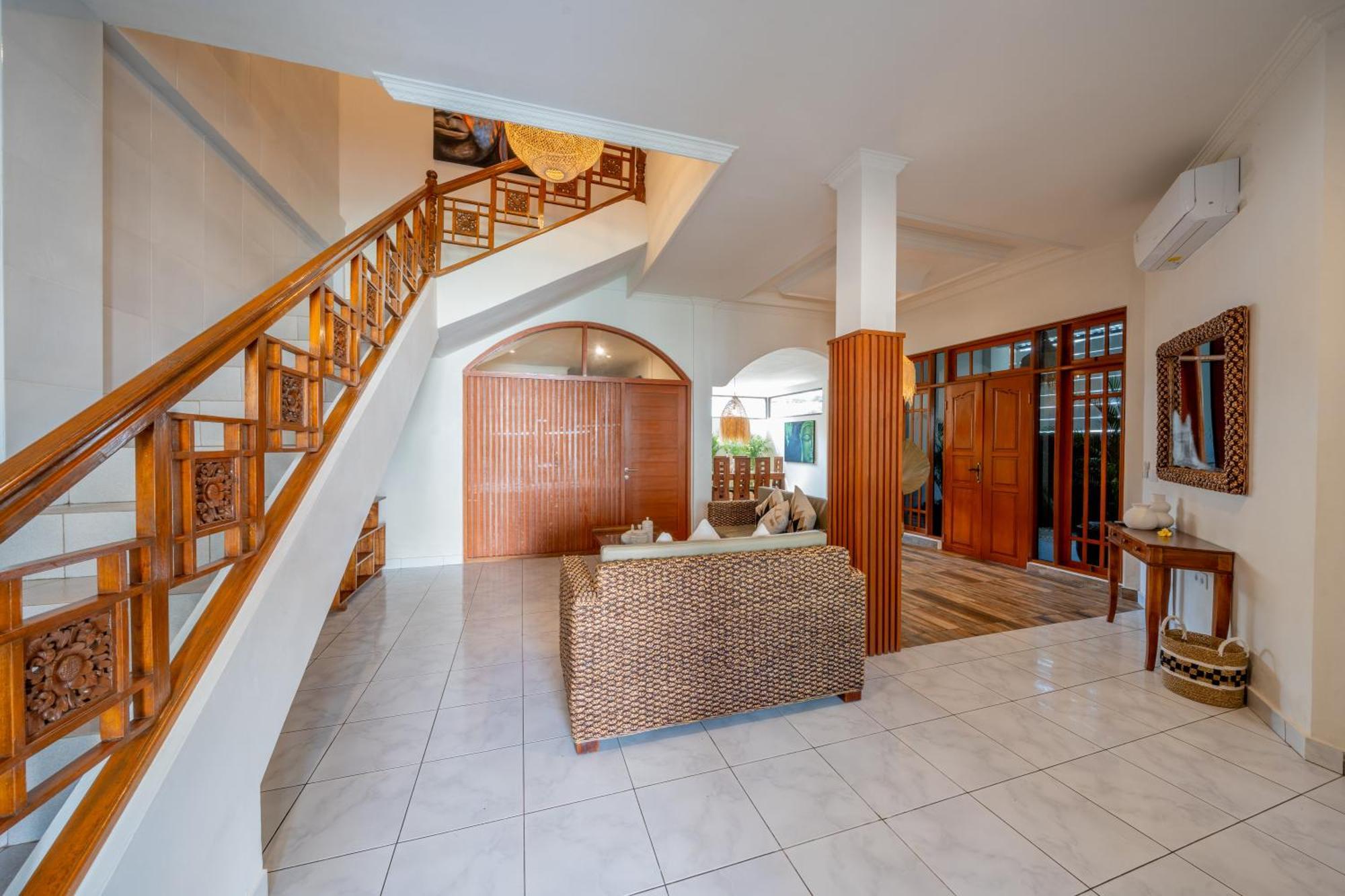 Wes - Legian - 5 Bedroom - 4 Bath - Location