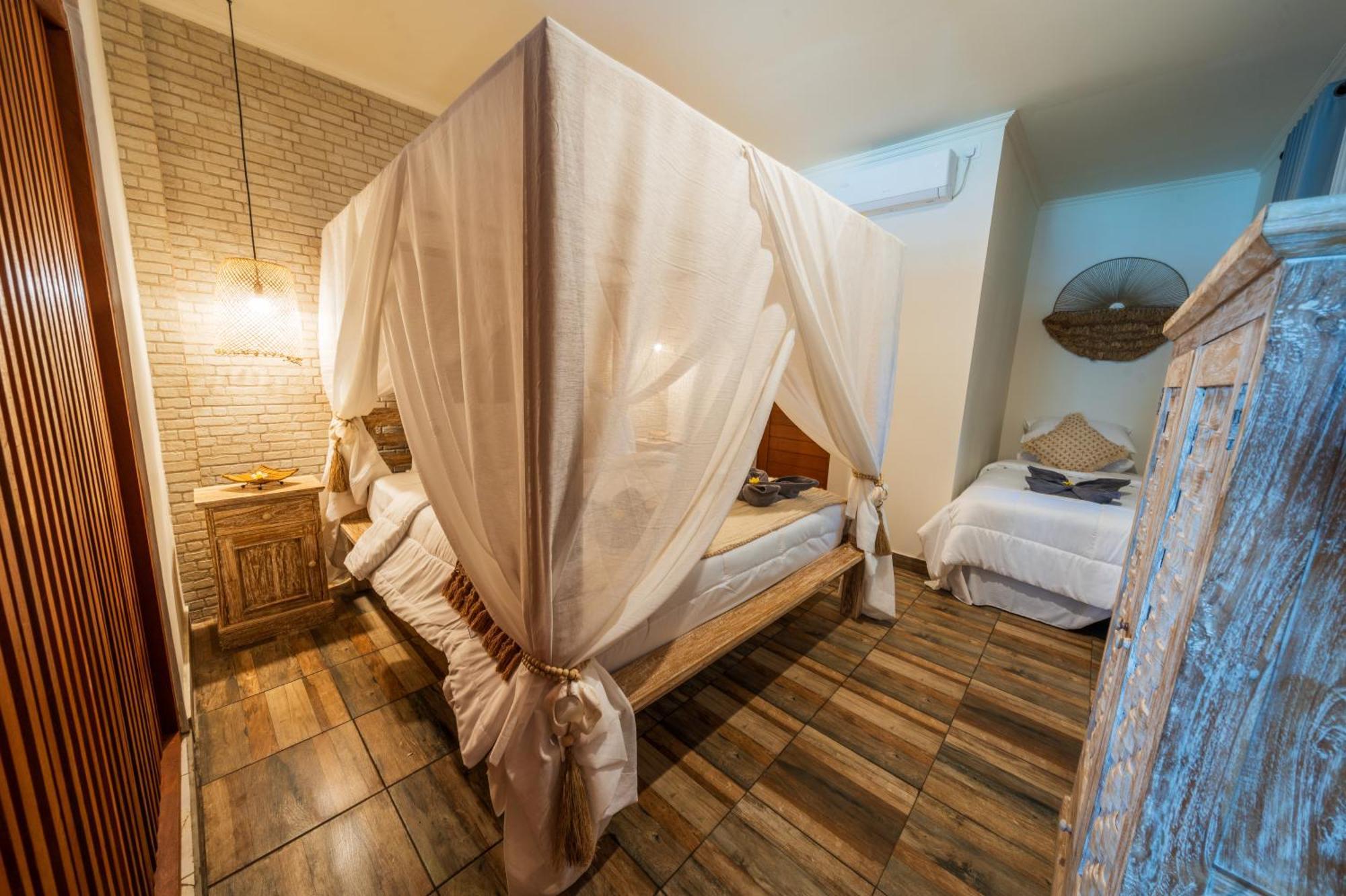 Villa Wes - Legian - 5 Bedroom - 4 Bath - Location *