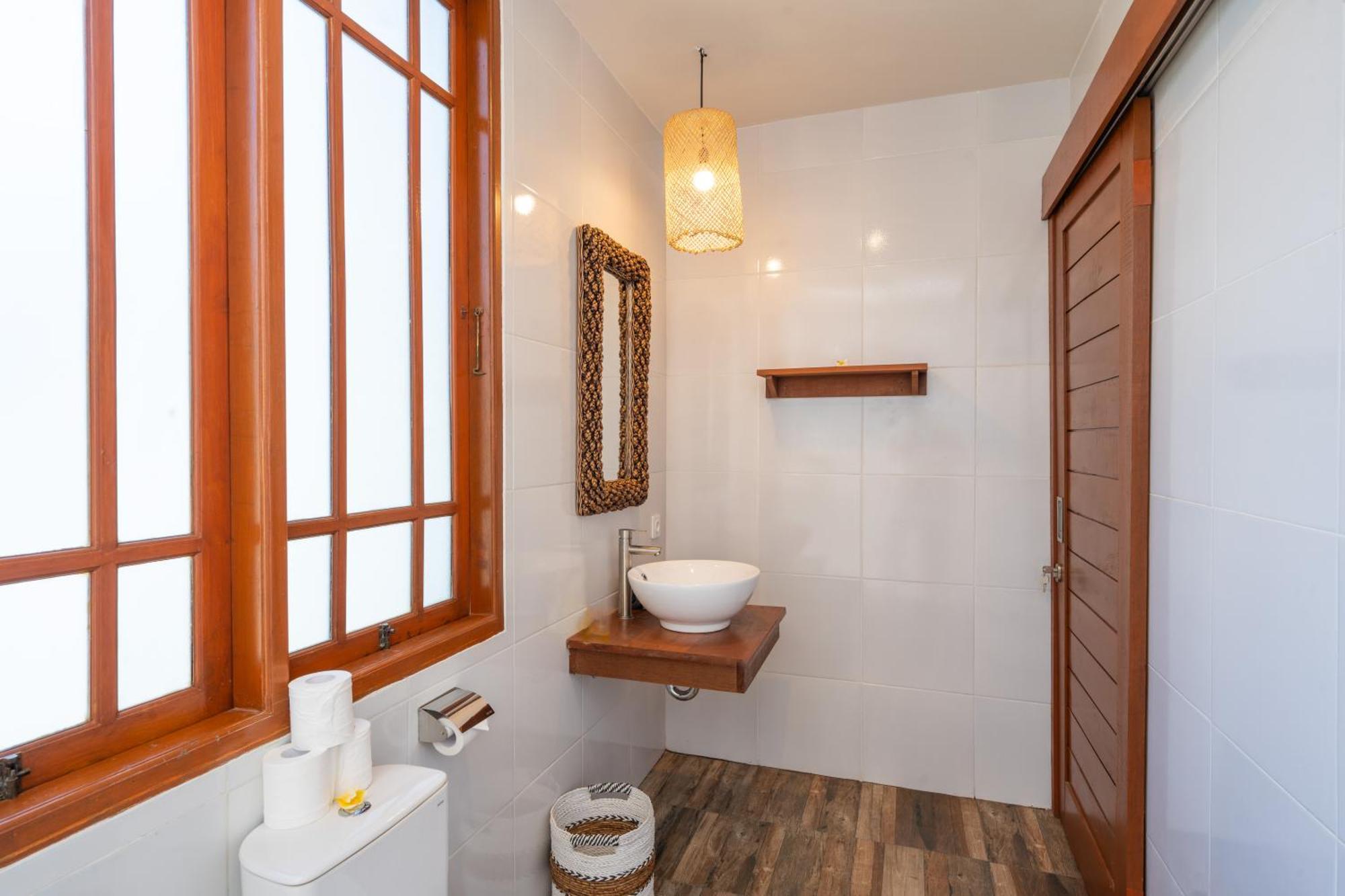 Villa Wes - Legian - 5 Bedroom - 4 Bath - Location Seminyak (Bali)