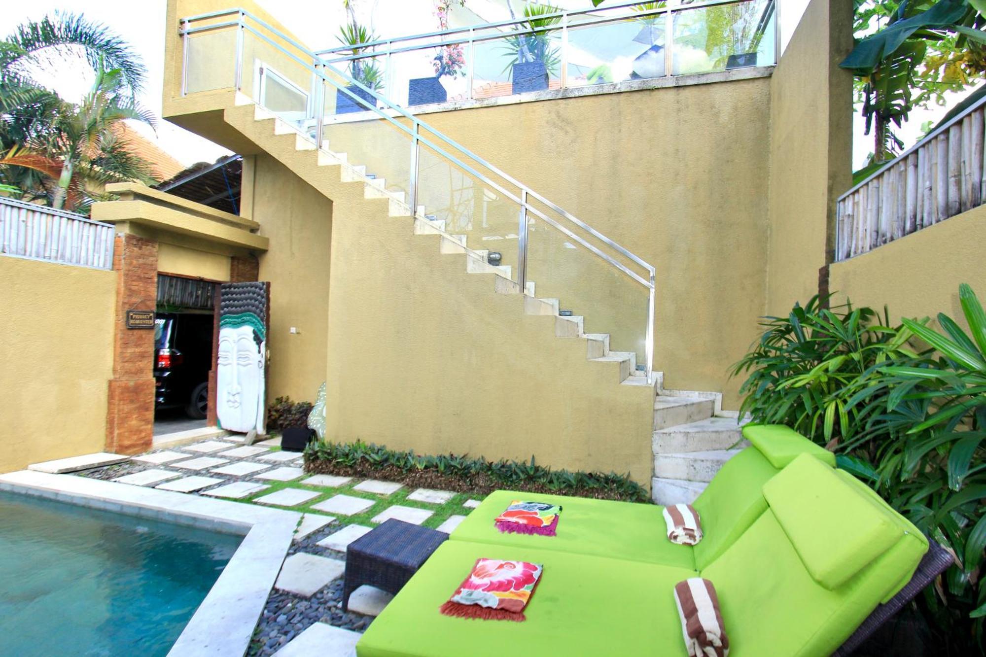 Villa O