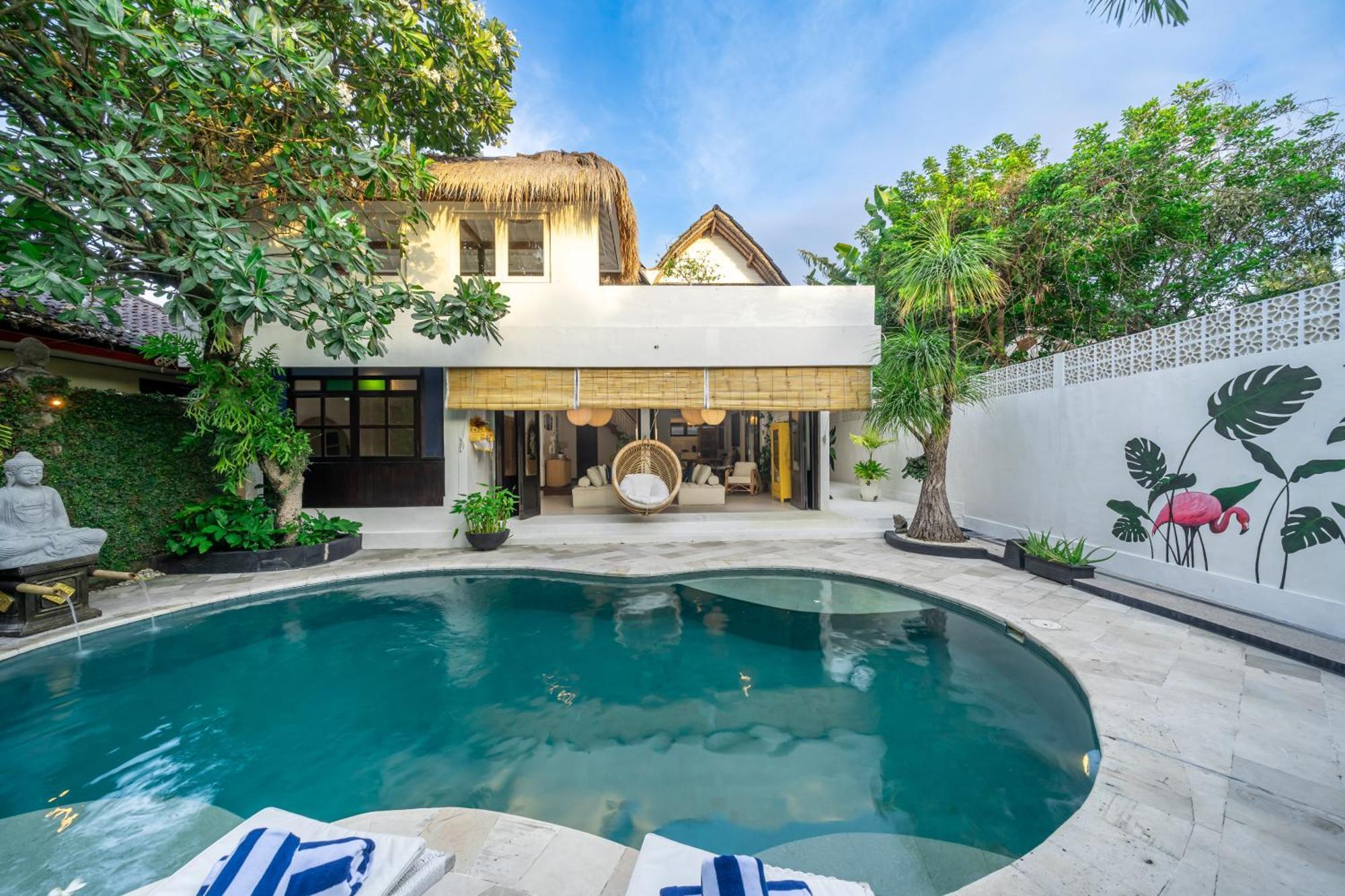 The Monroe Luxury 3-Bedroom Villa With Private Pool In Central Seminyak 900M To The Beach Seminyak (Bali)