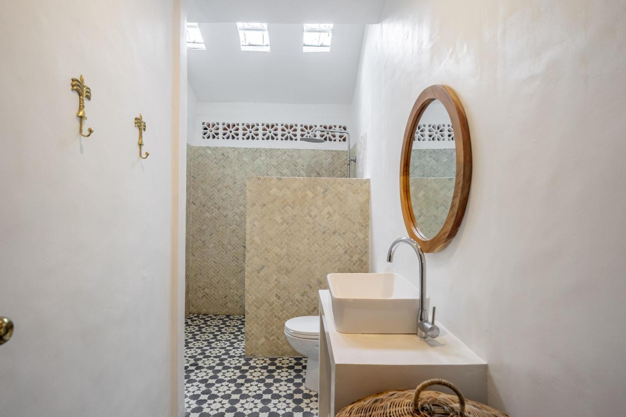 The Monroe Luxury 3-Bedroom Villa With Private Pool In Central Seminyak 900M To The Beach