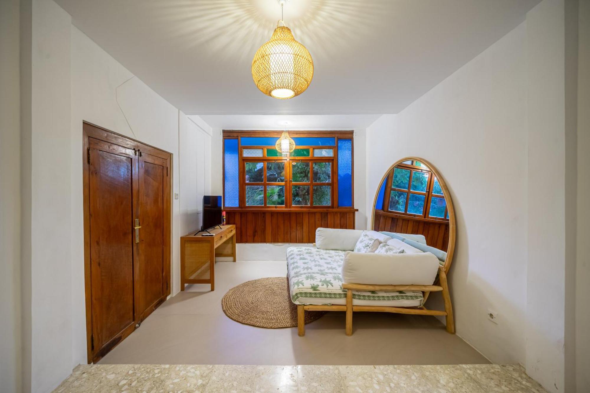 The Monroe Luxury 3-Bedroom Villa With Private Pool In Central Seminyak 900M To The Beach Villa *