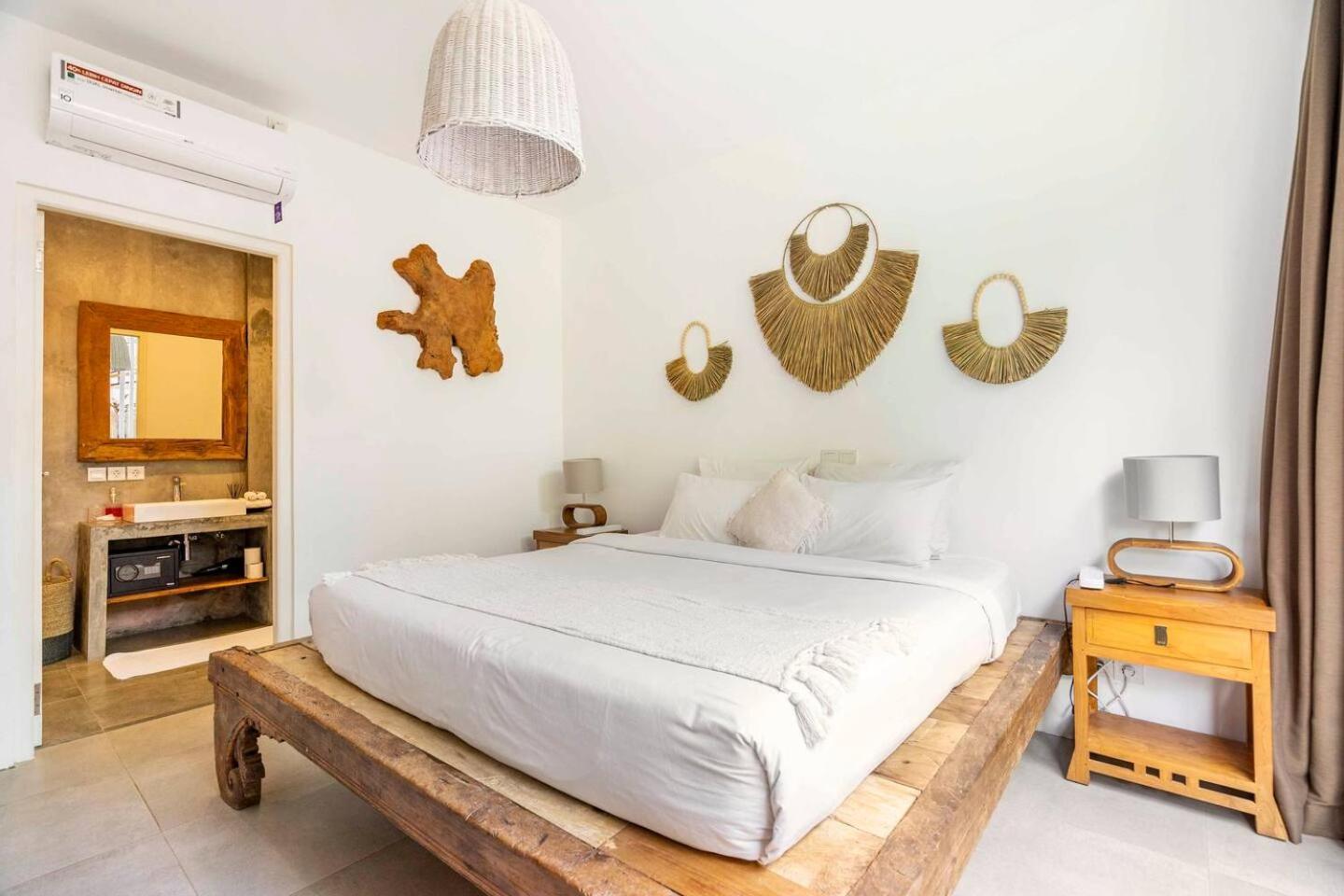 Vittoria Bali Villa *