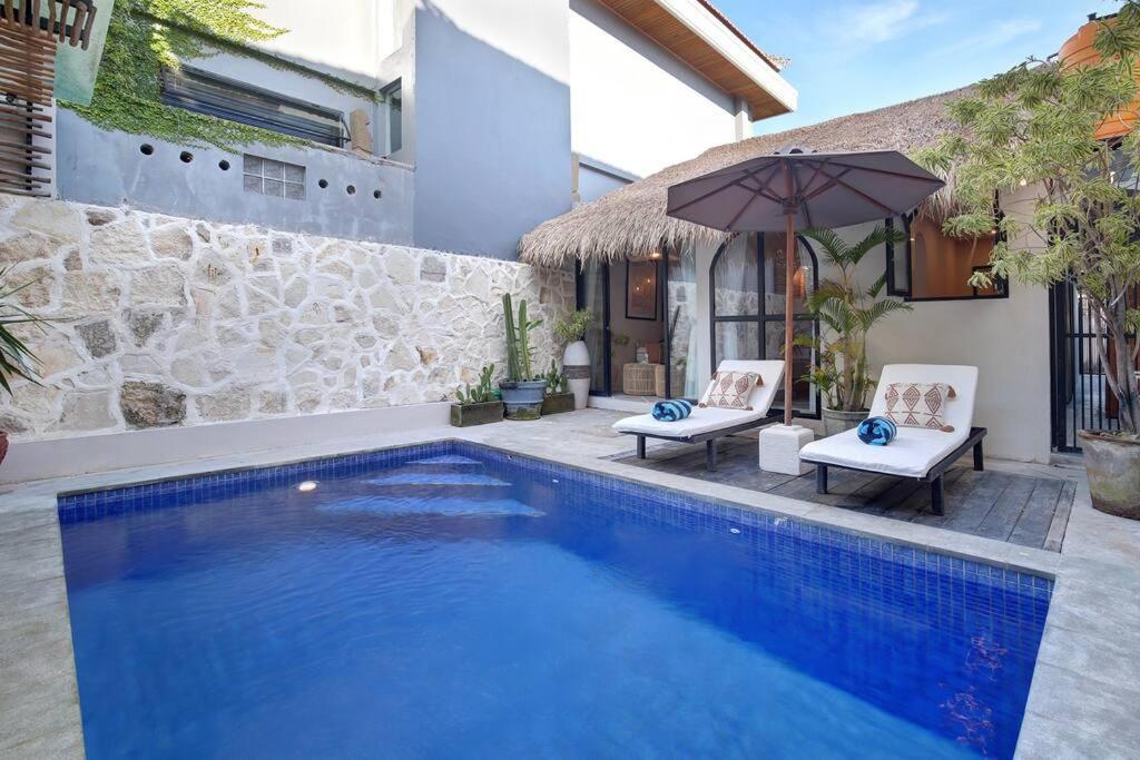 Vila #2 With Private Pool Seminyak (Bali)