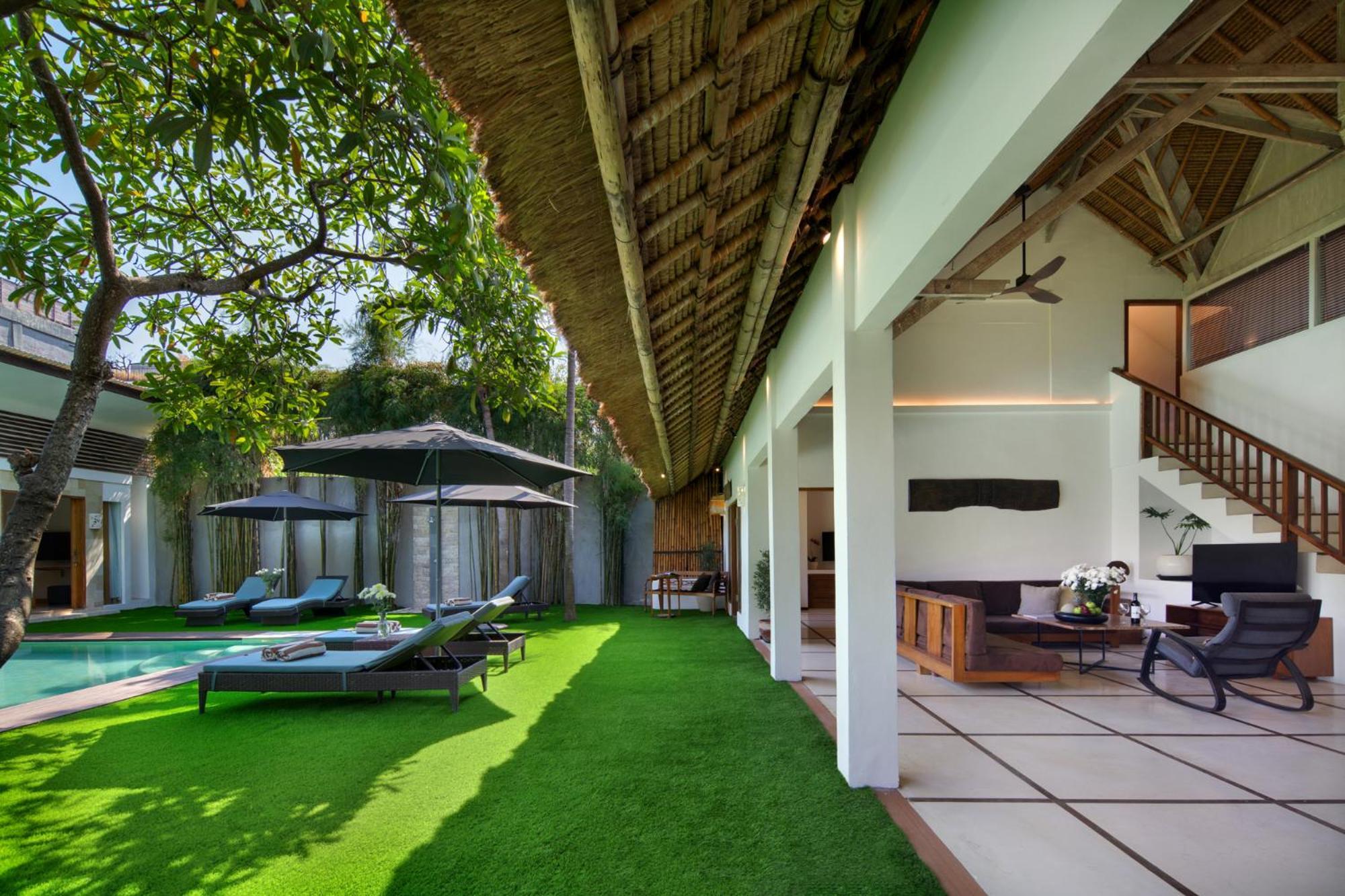 Vila Big & Private 9 Bed, 9 Bath, Viola Villa, Pool, Location Seminyak (Bali)