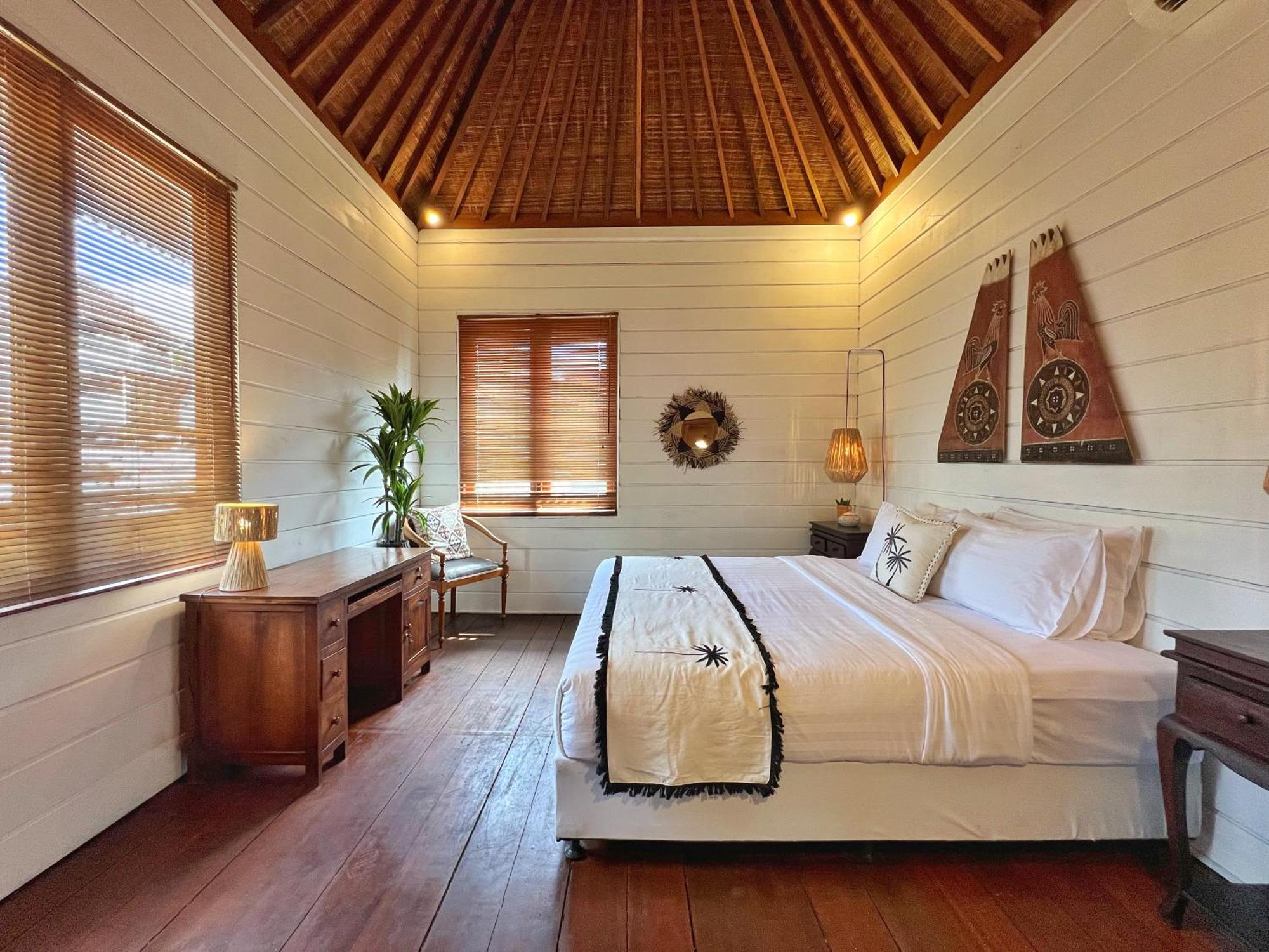 Nicole 5br Paradise, Quiet Area In Oberoi Villa *
