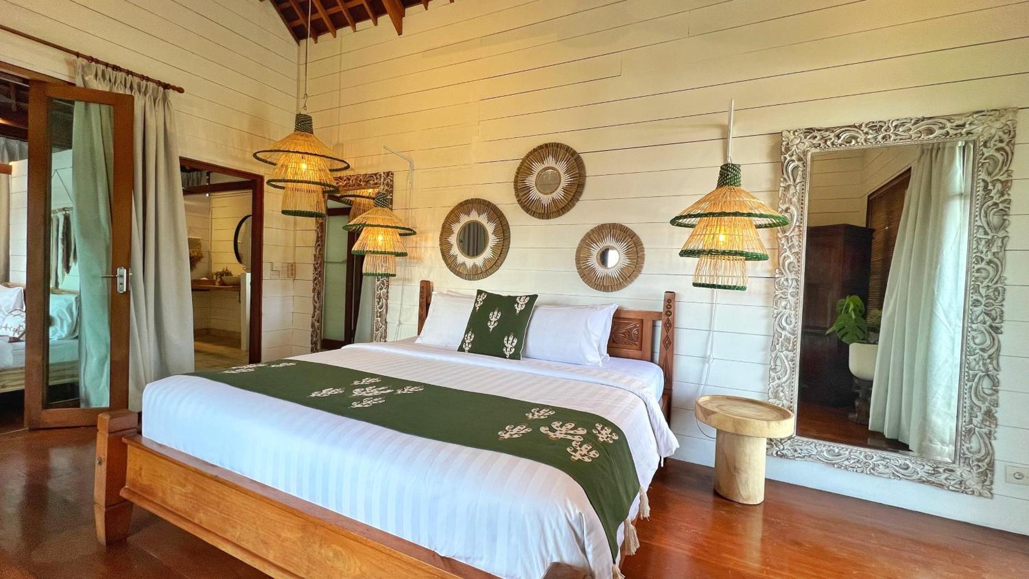 Nicole 5br Paradise, Quiet Area In Oberoi Villa