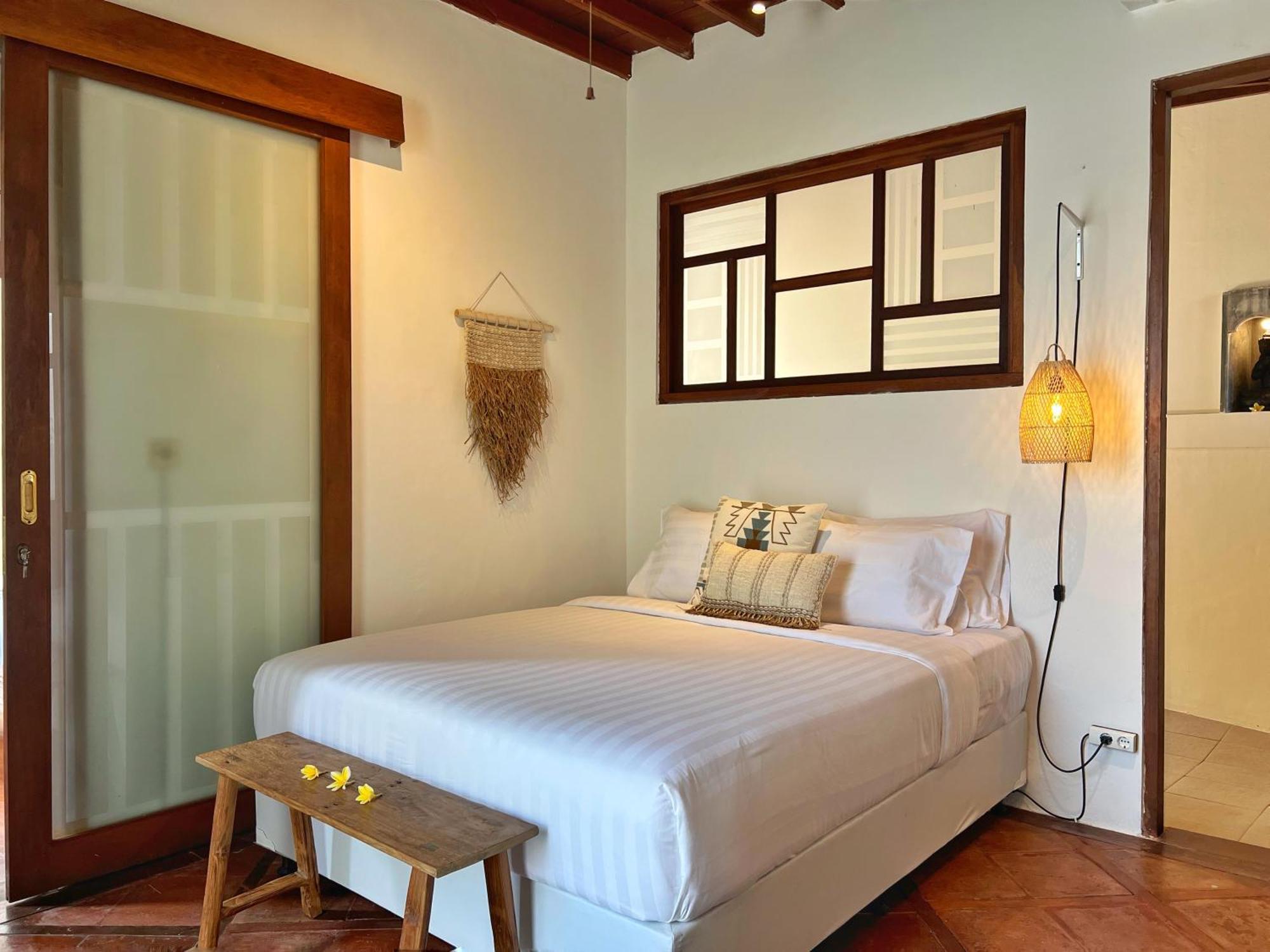 Villa Nicole 5br Paradise, Quiet Area In Oberoi Seminyak (Bali)