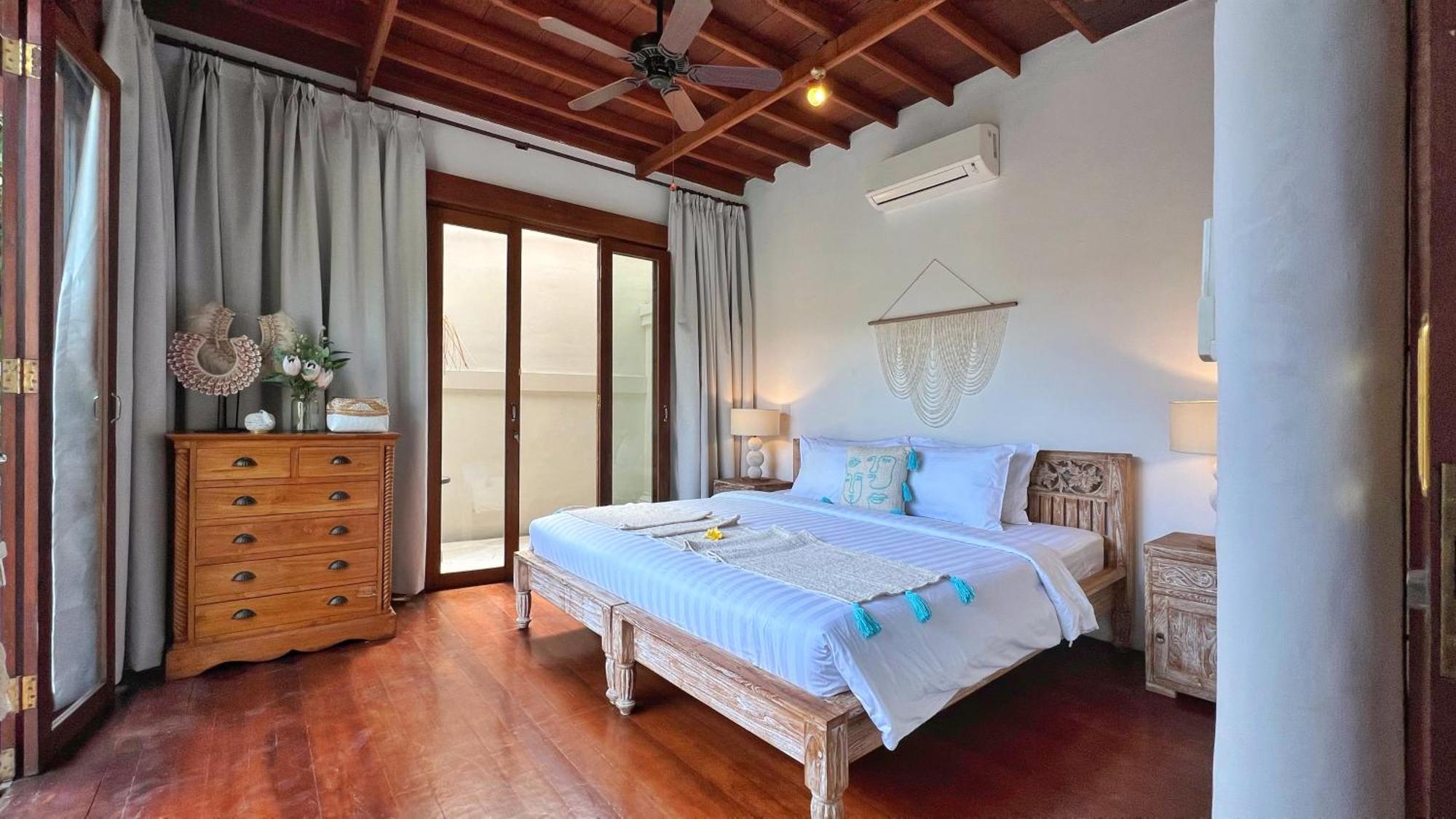 Villa Nicole 5br Paradise, Quiet Area In Oberoi Seminyak (Bali)