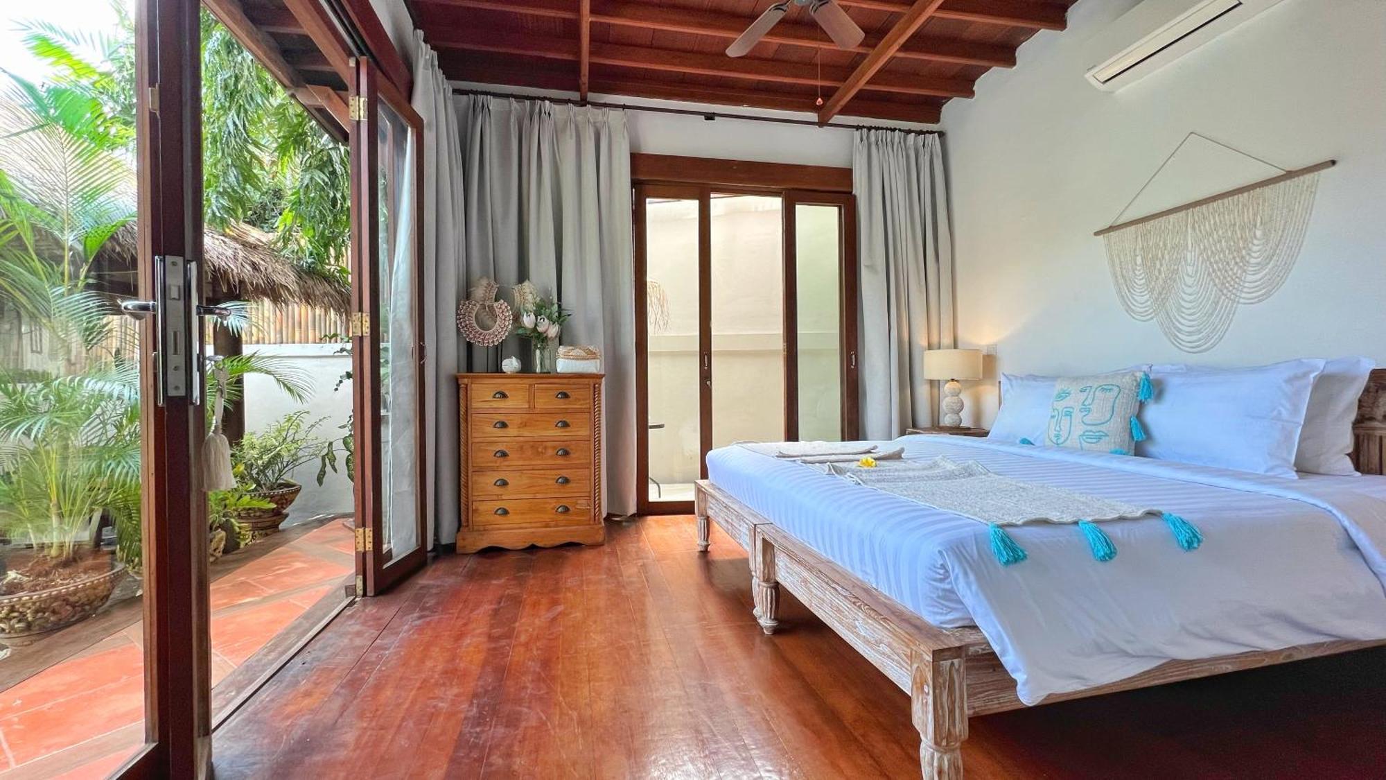 Villa Nicole 5br Paradise, Quiet Area In Oberoi Seminyak (Bali)