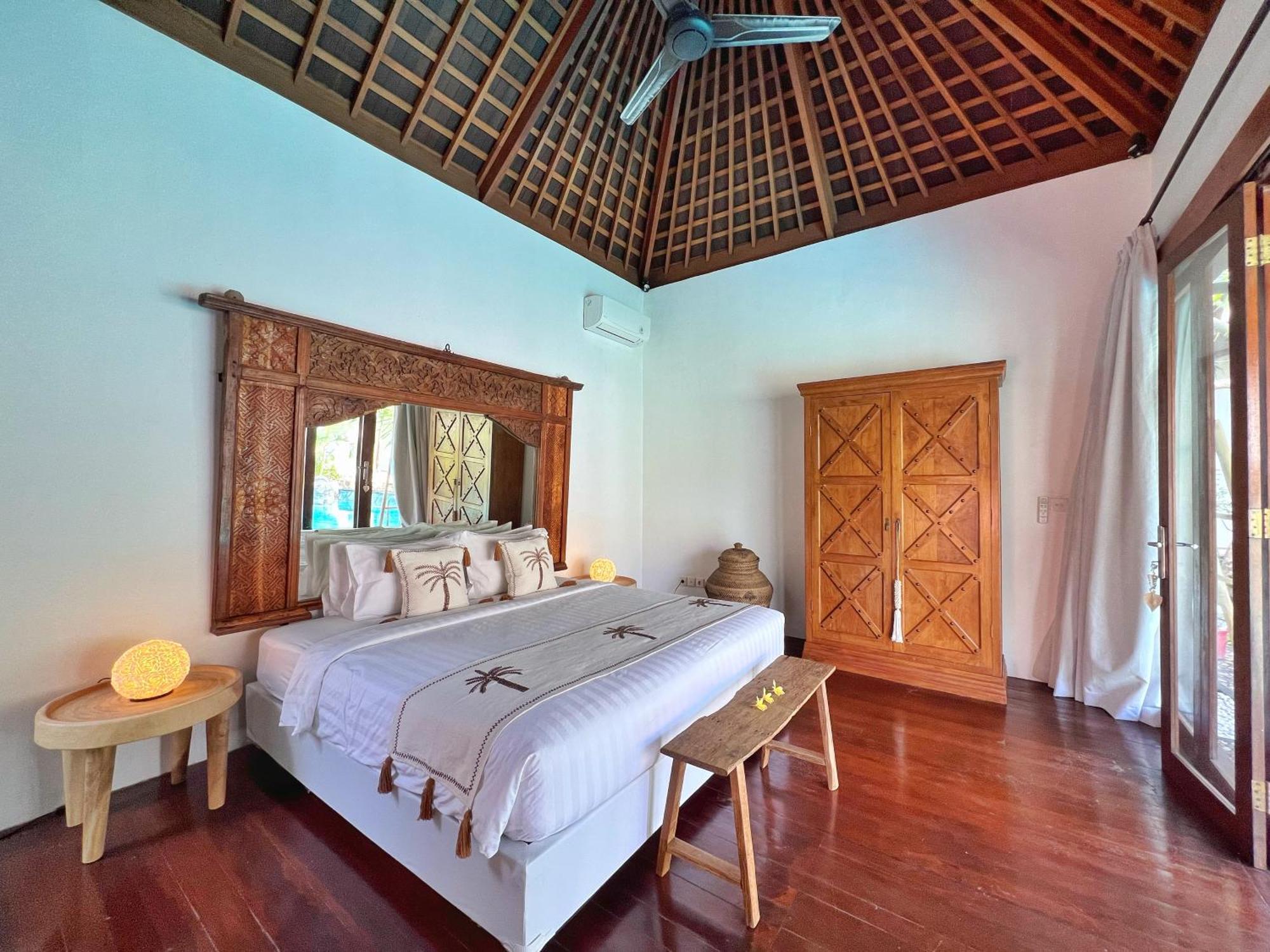 Nicole 5br Paradise, Quiet Area In Oberoi Seminyak (Bali)