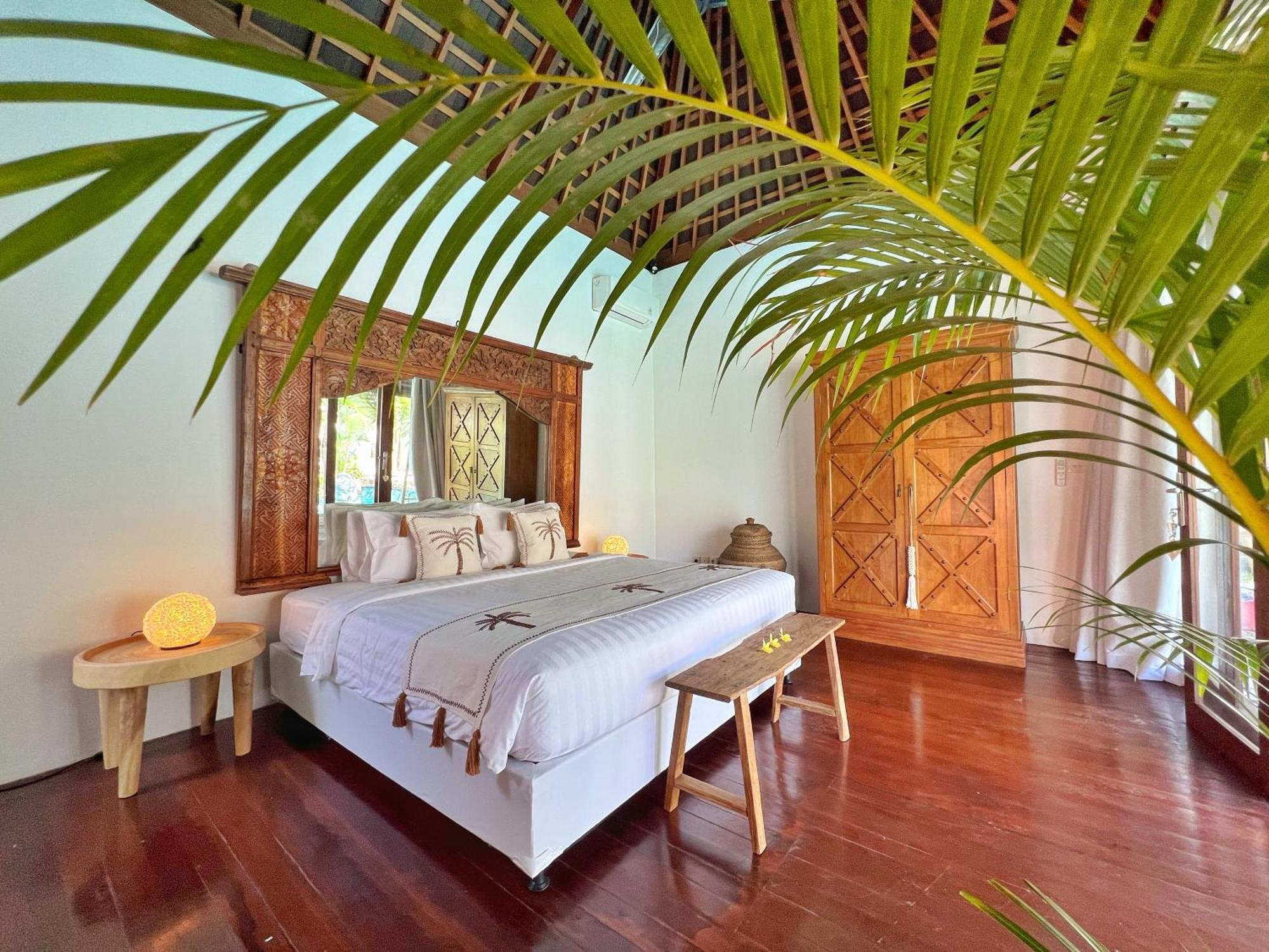 Villa Nicole 5br Paradise, Quiet Area In Oberoi *