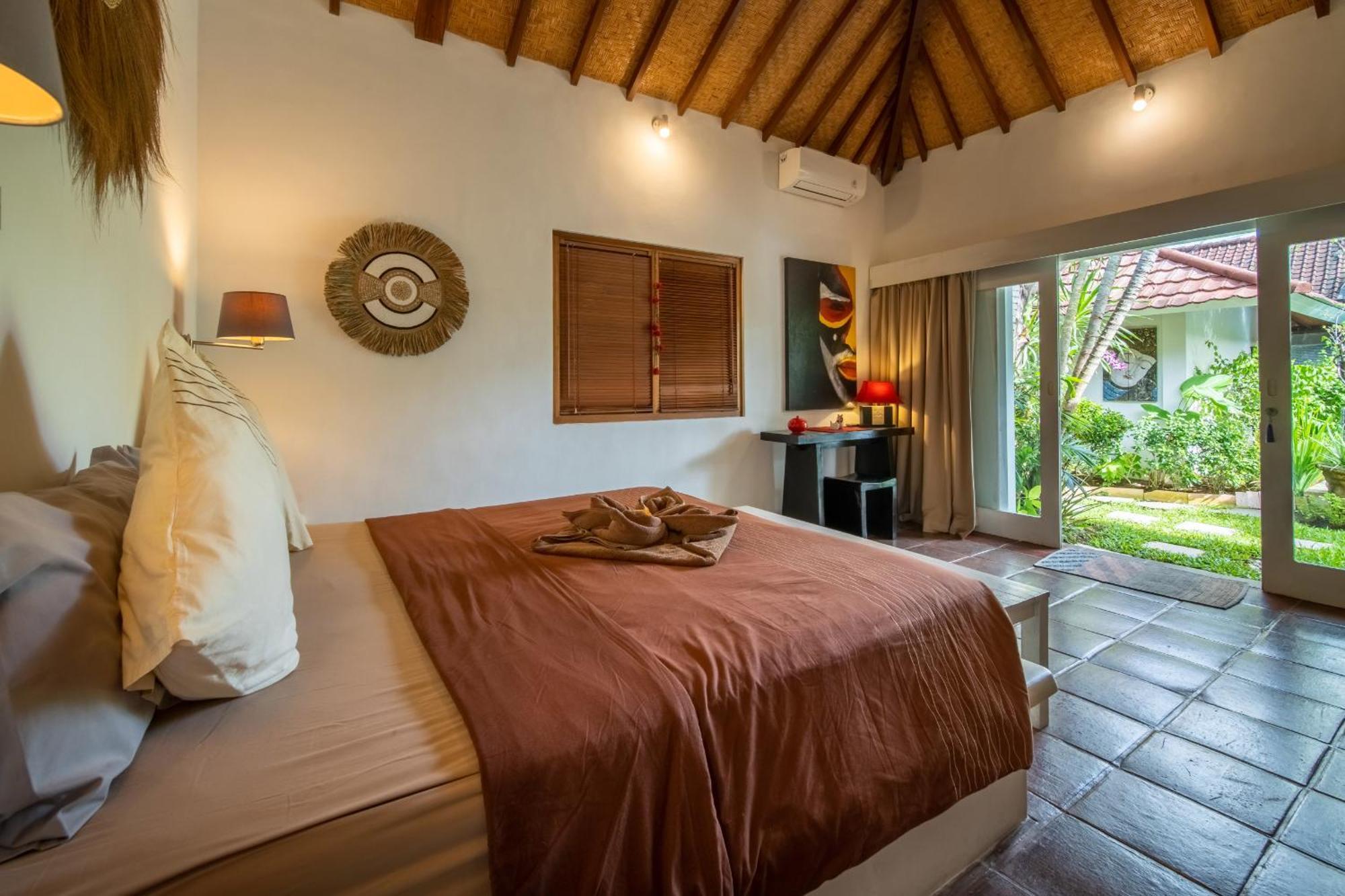 Fendi Seminyak (Bali)
