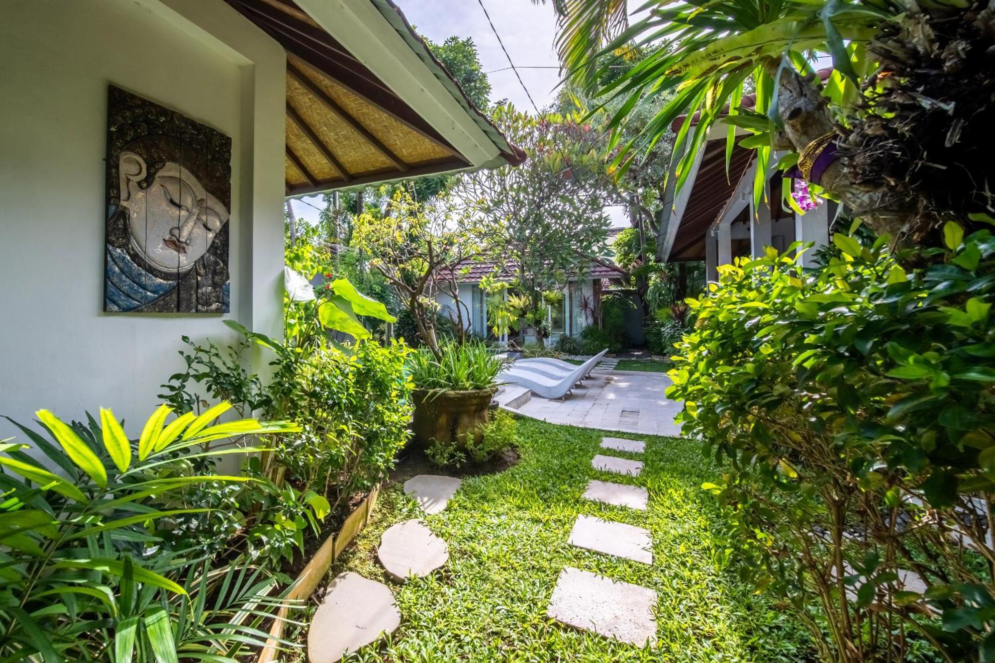 Fendi Seminyak (Bali)