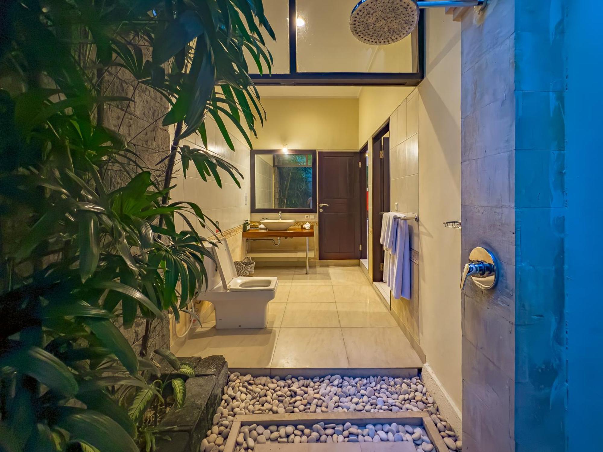 Bugis Abimanyu * Seminyak (Bali)