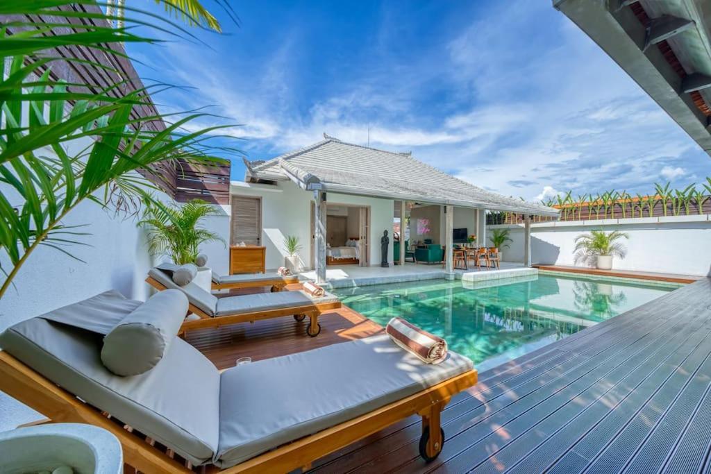 Beautiful Yang Tao In The Heart Of With Private Staff * Seminyak (Bali)