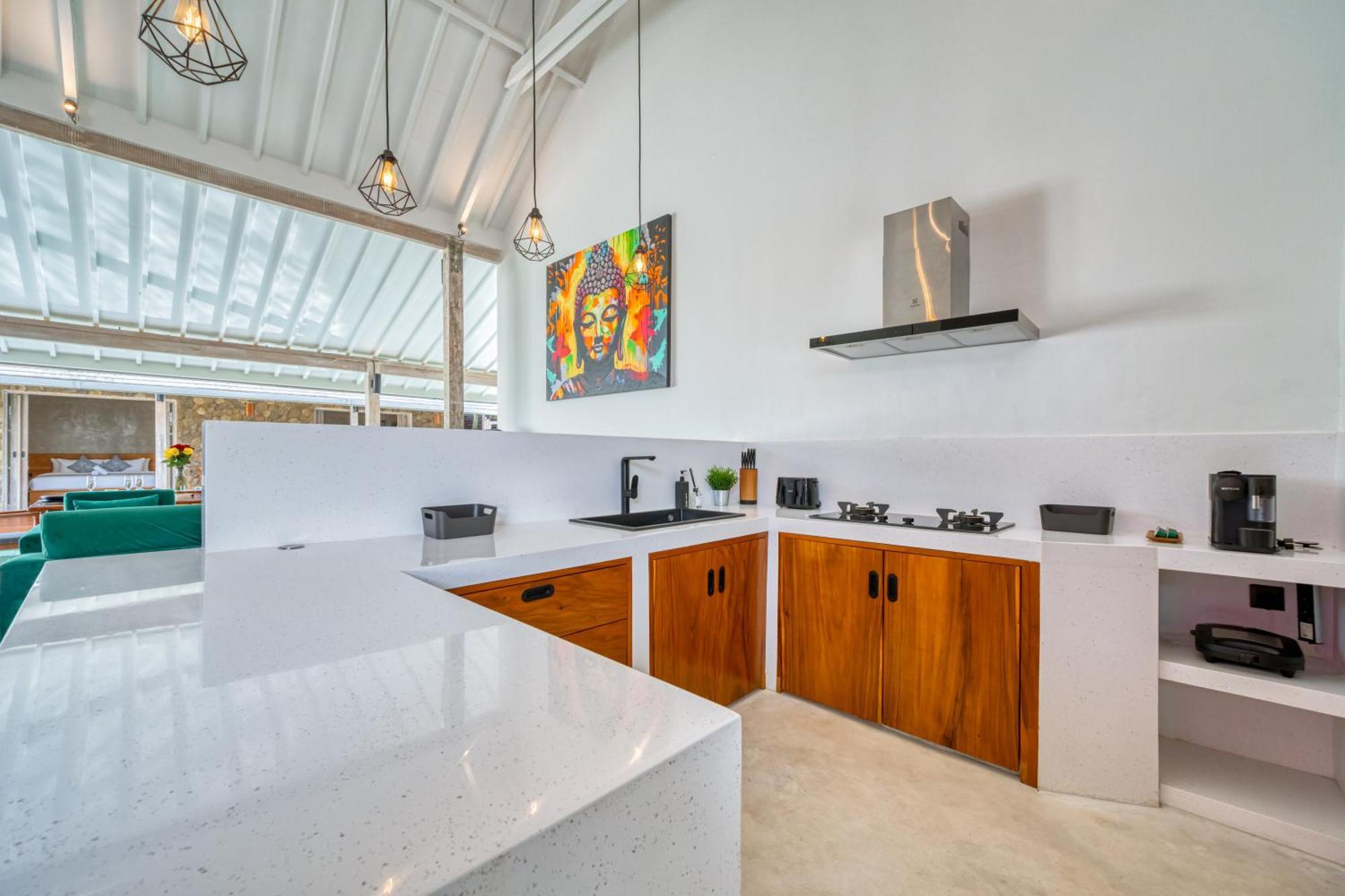 Beautiful Yang Tao In The Heart Of With Private Staff Villa *