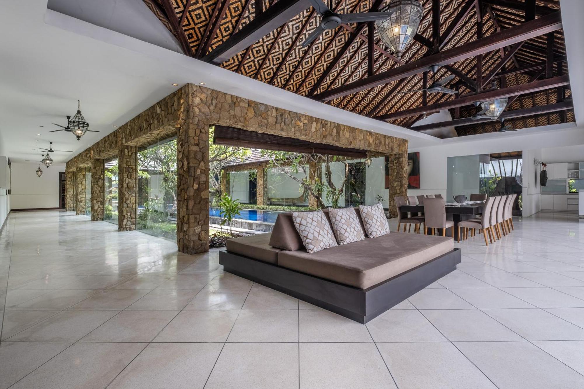Samudra Raya Villa