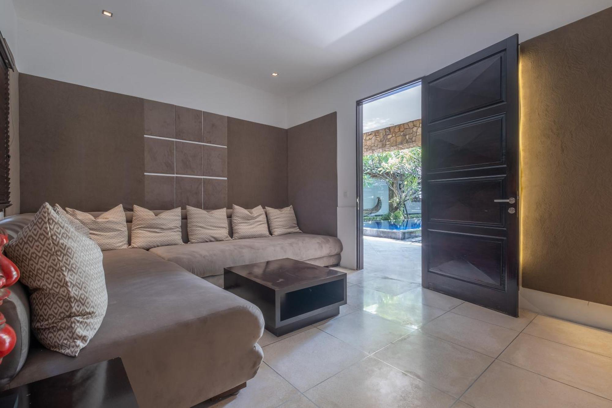 Villa Samudra Raya Seminyak (Bali)