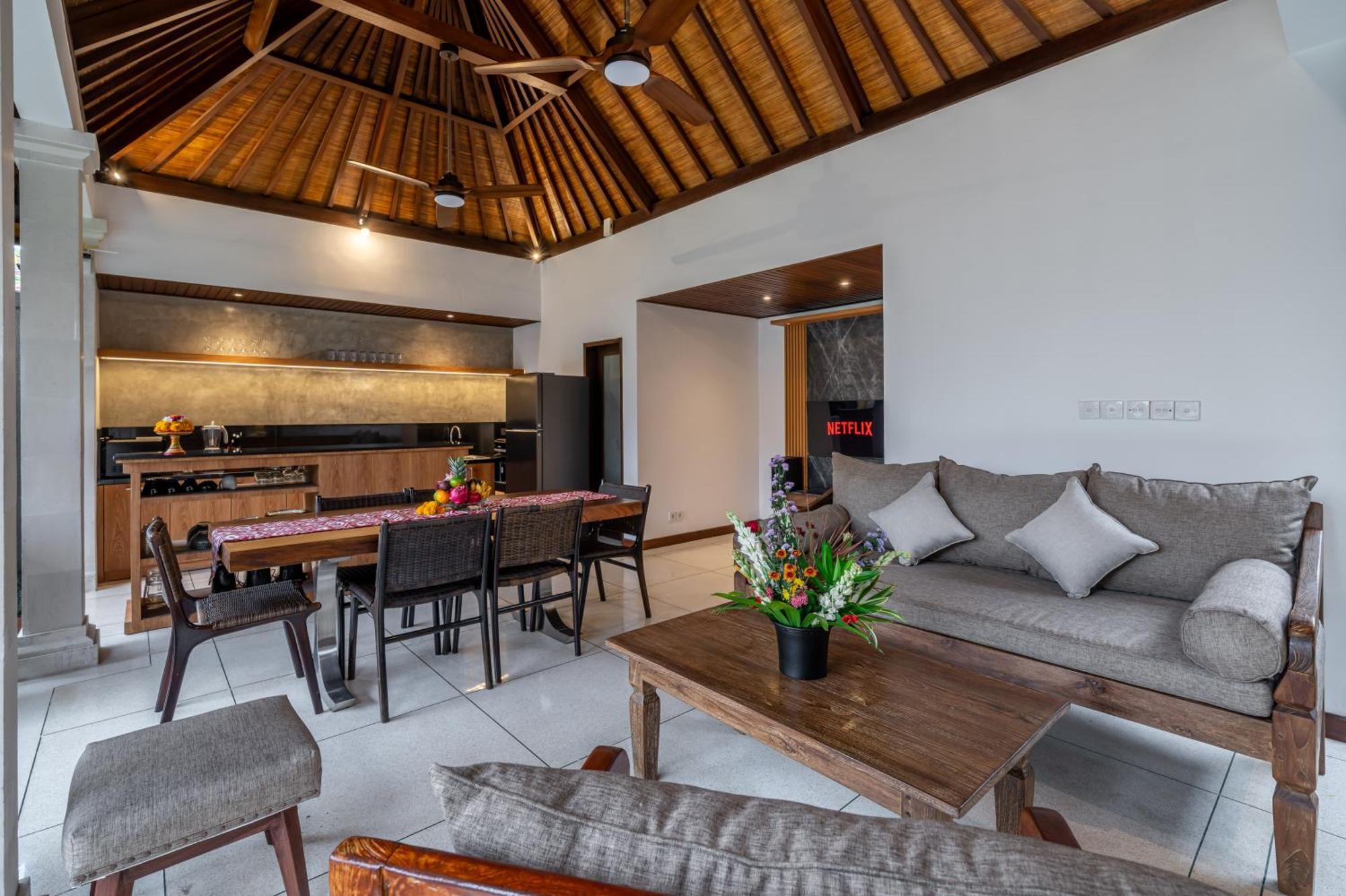 Md 2 Stylish 3 Bedroom W/ Sunny Pool At Prime Eat Street Villa Seminyak (Bali)