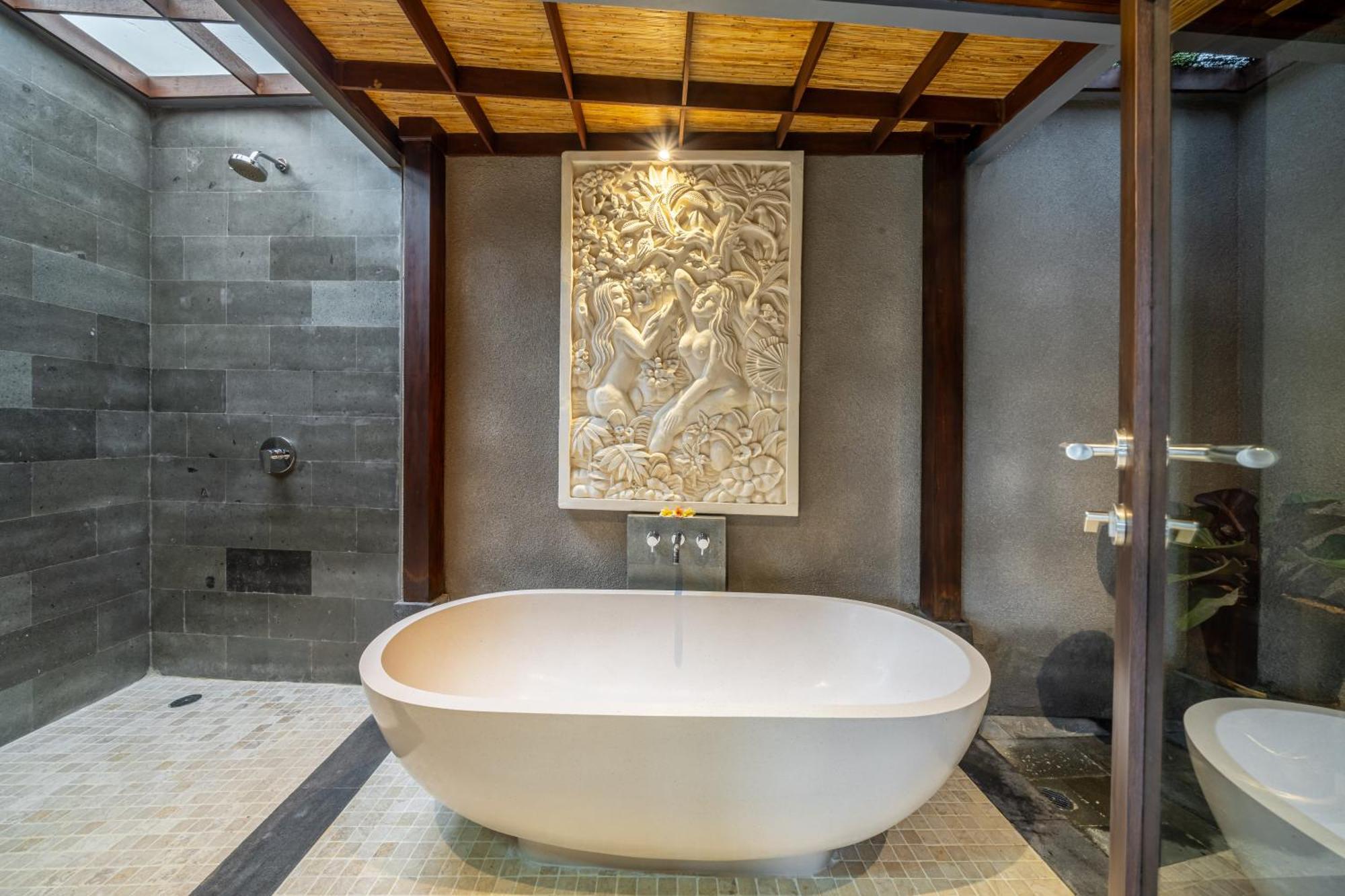 Md 2 Stylish 3 Bedroom W/ Sunny Pool At Prime Eat Street Seminyak (Bali)
