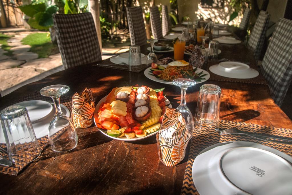 Phinisi -