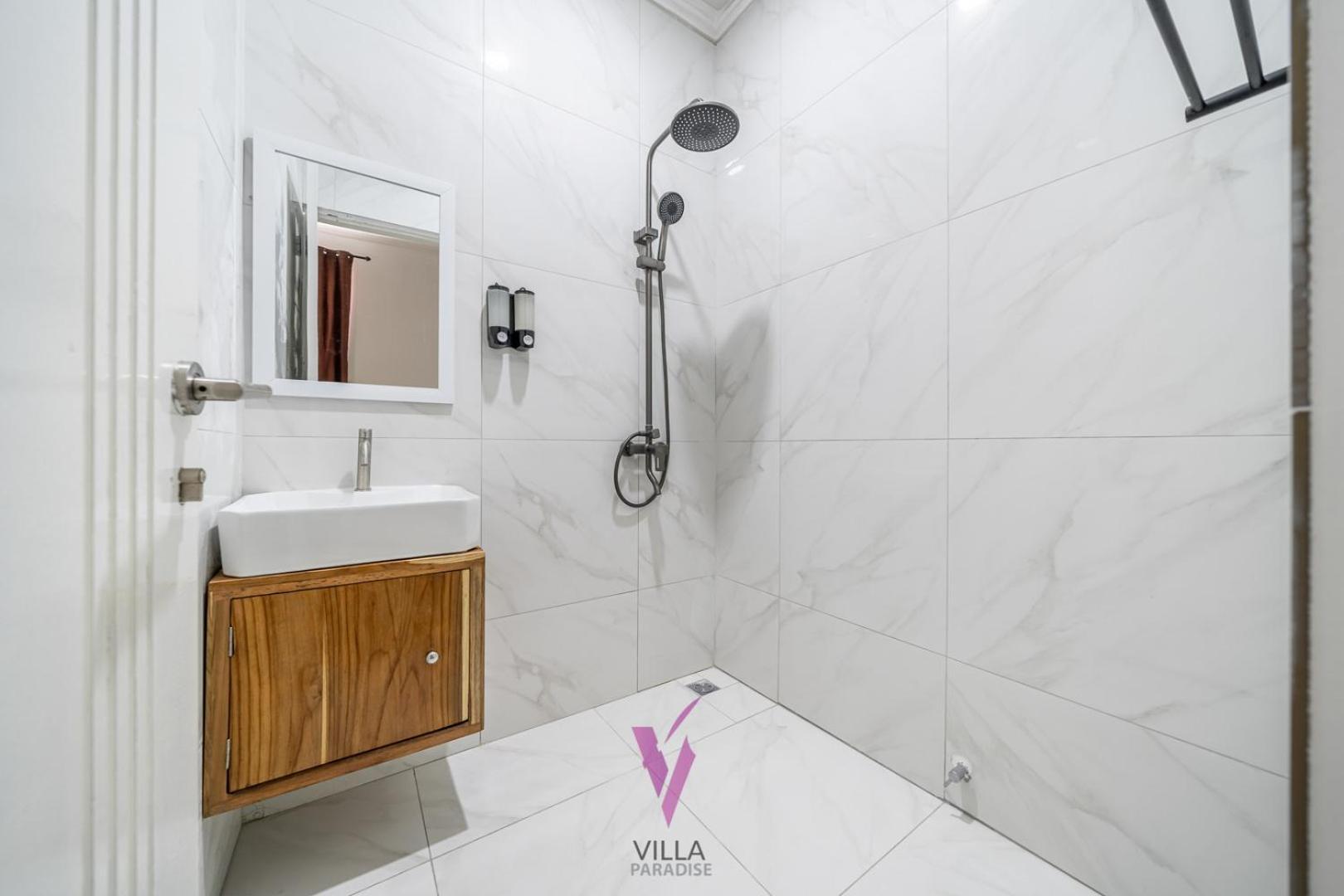Villa *