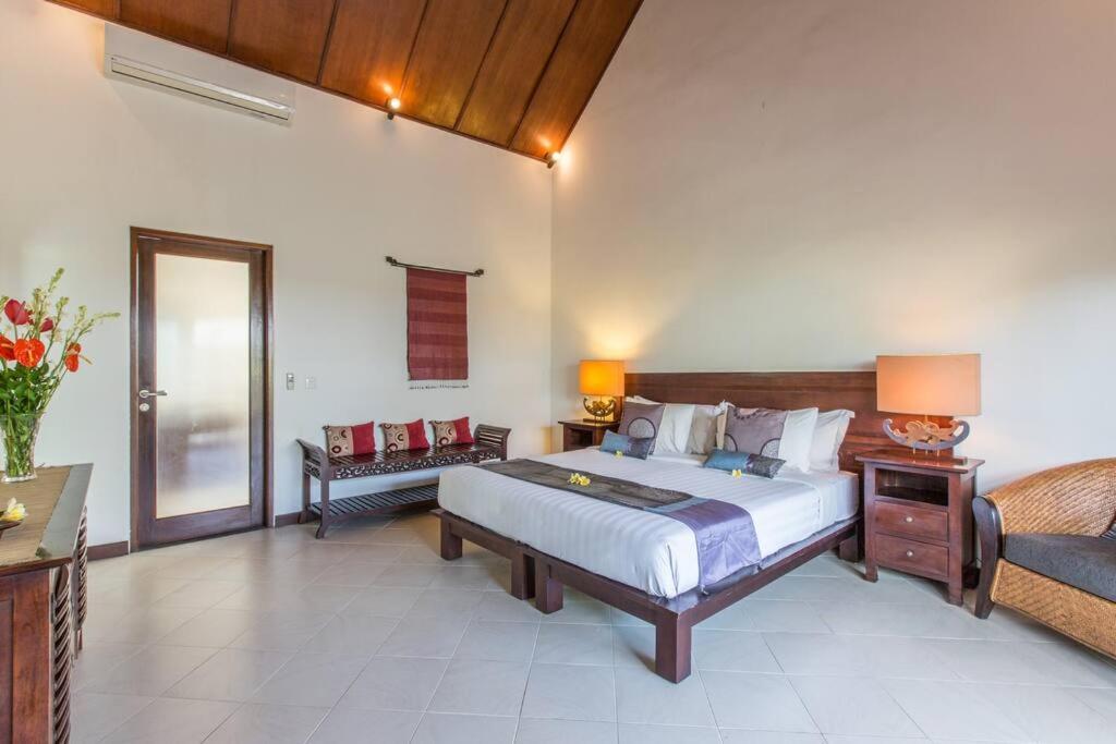 Villa 2br Private Pool Walking Distance To The *