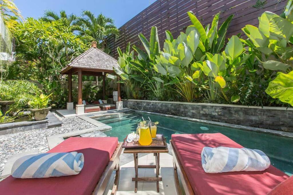 2br Private Pool Walking Distance To The Villa *