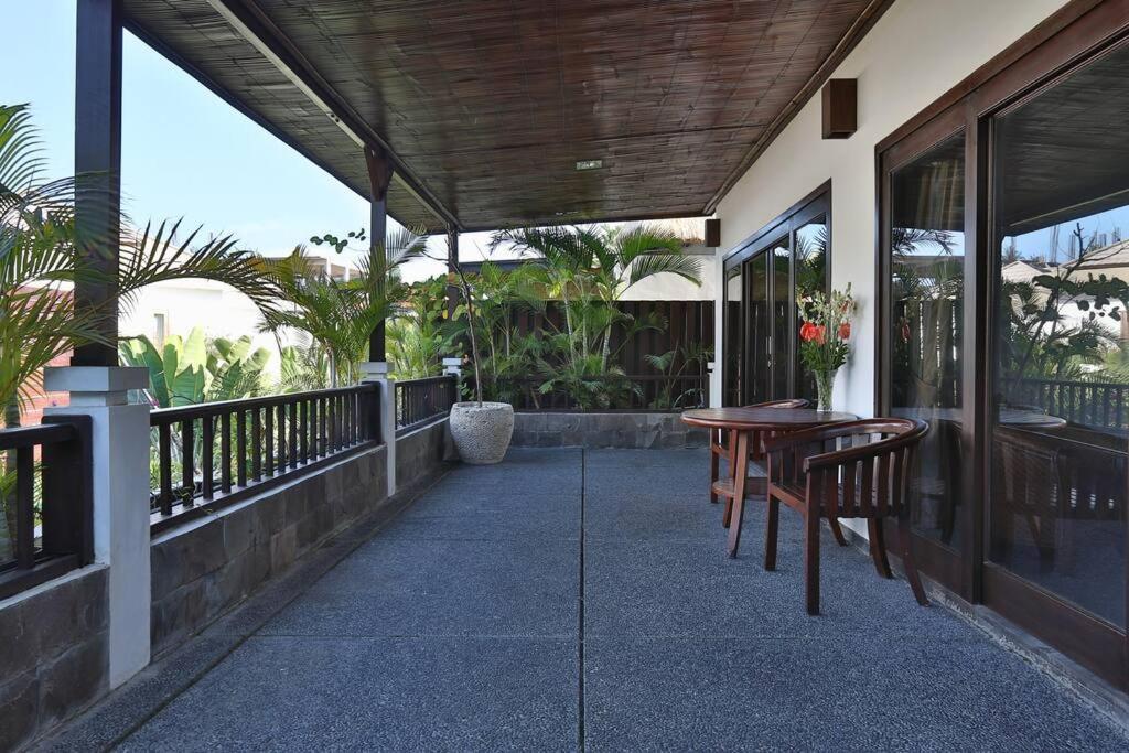 2br Private Pool Walking Distance To The Villa