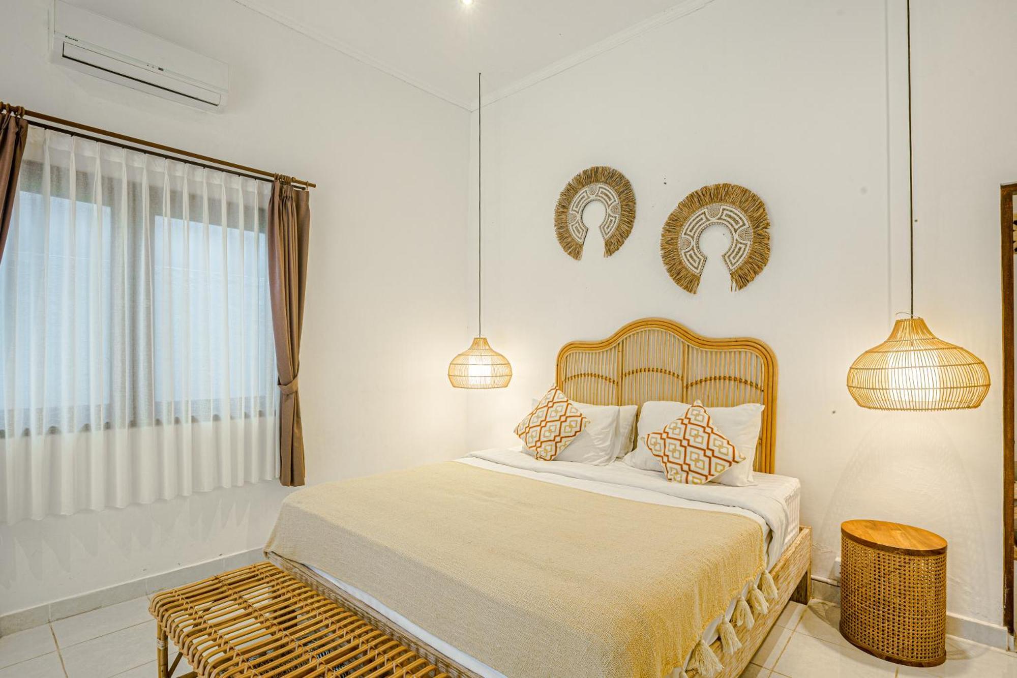Deba I By Bali Solutions *