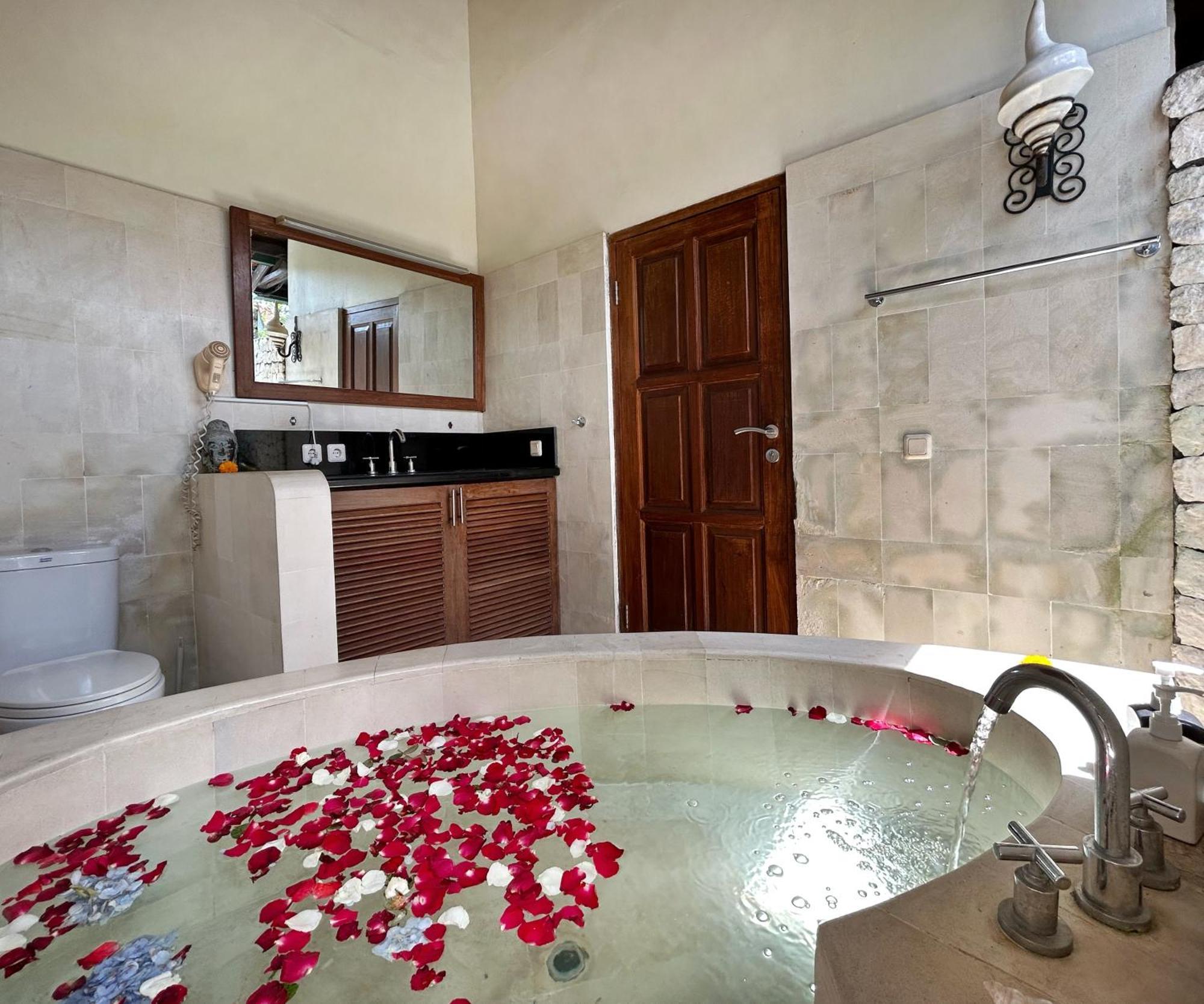 Yauda - Charming 3br W/private Pool & Garden