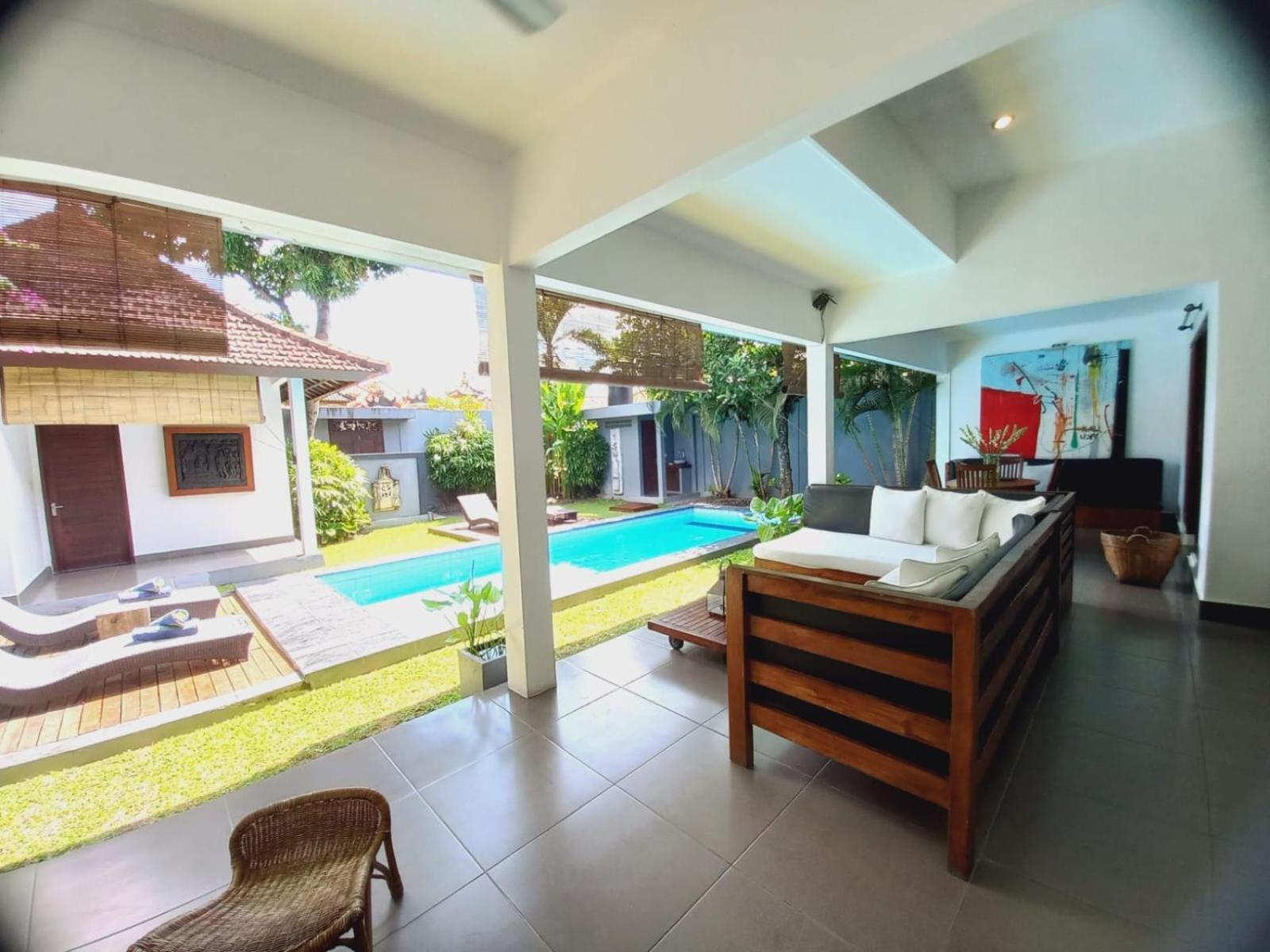 Premium Villas Seminyak I *