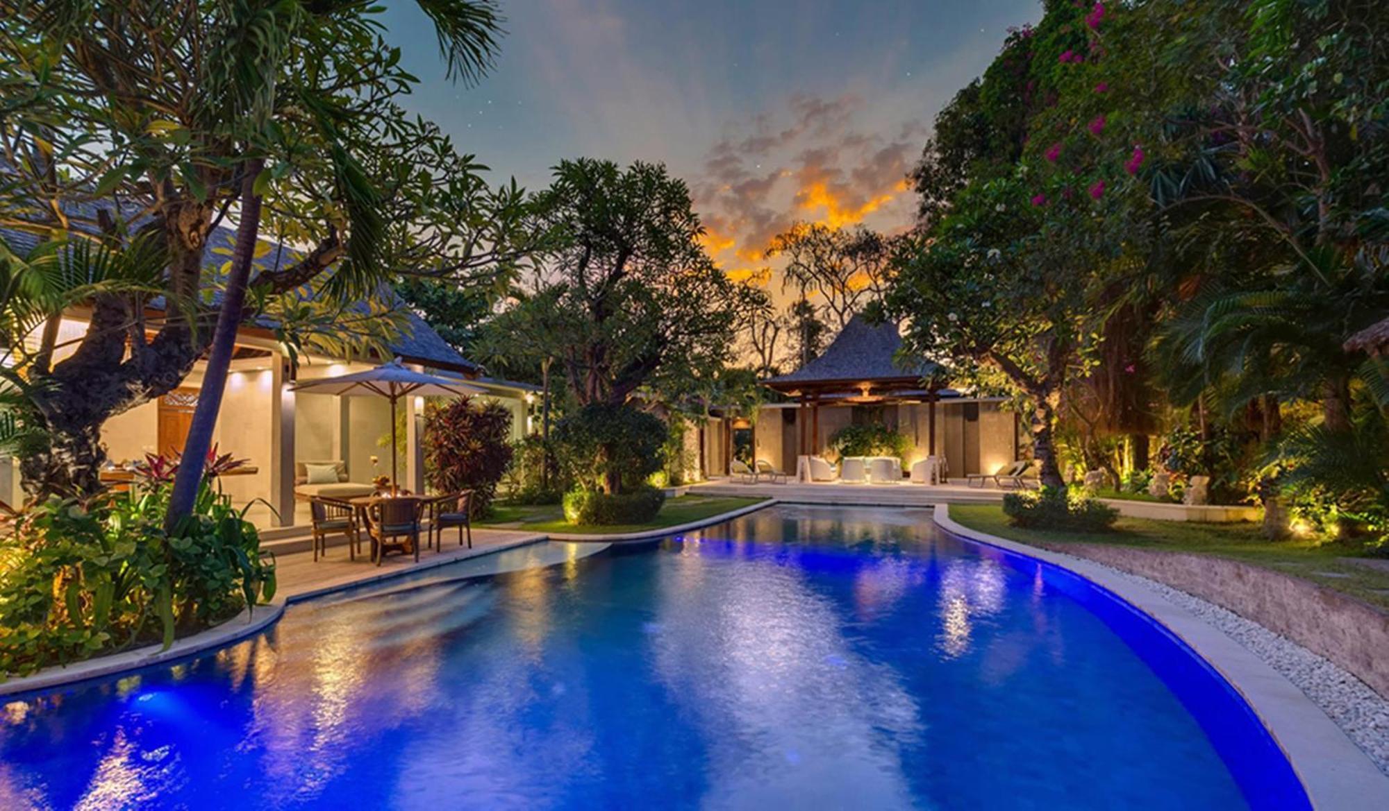 Lataliana Villa *