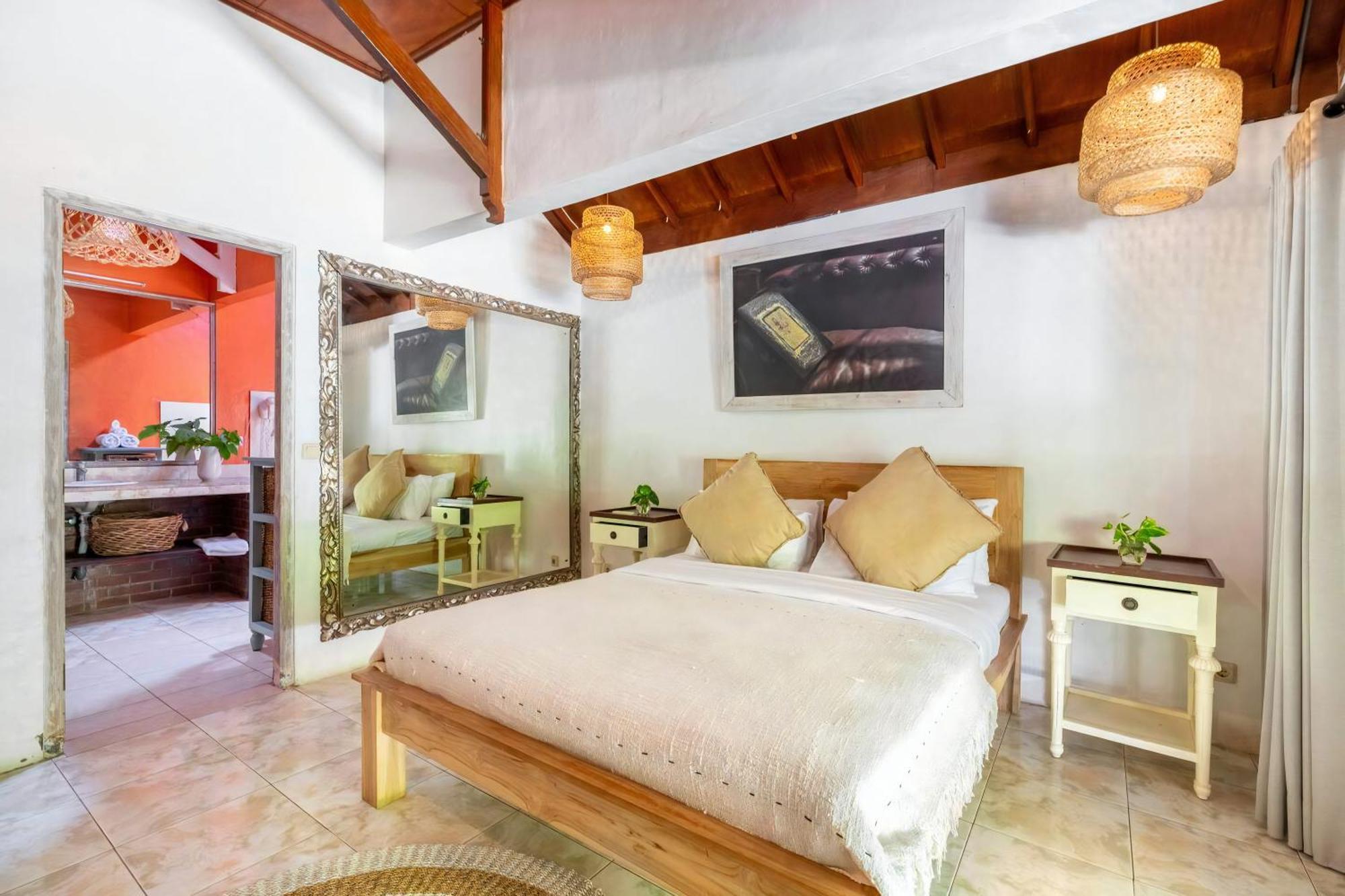 Oberoi Luxury - In Heart Villa *