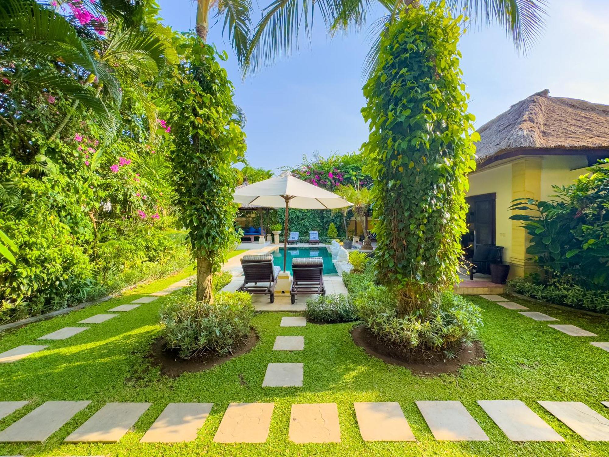 Bugis Kayu Aya * Seminyak (Bali)