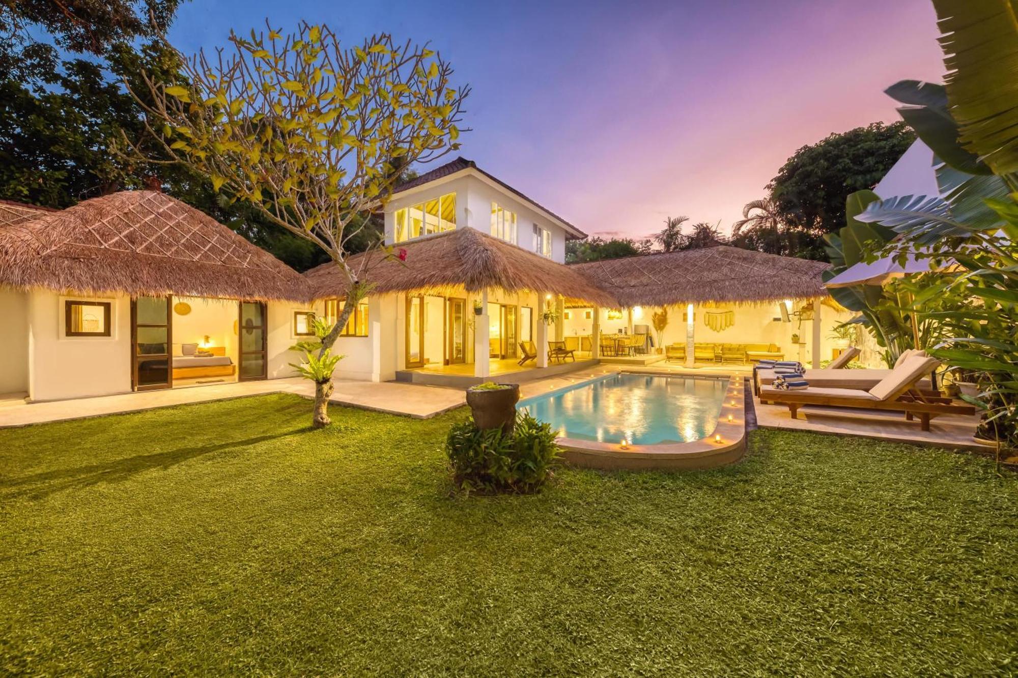 Barcelona - Private 5 Bdr In Seminyak, Location, Large Pool & Garden *