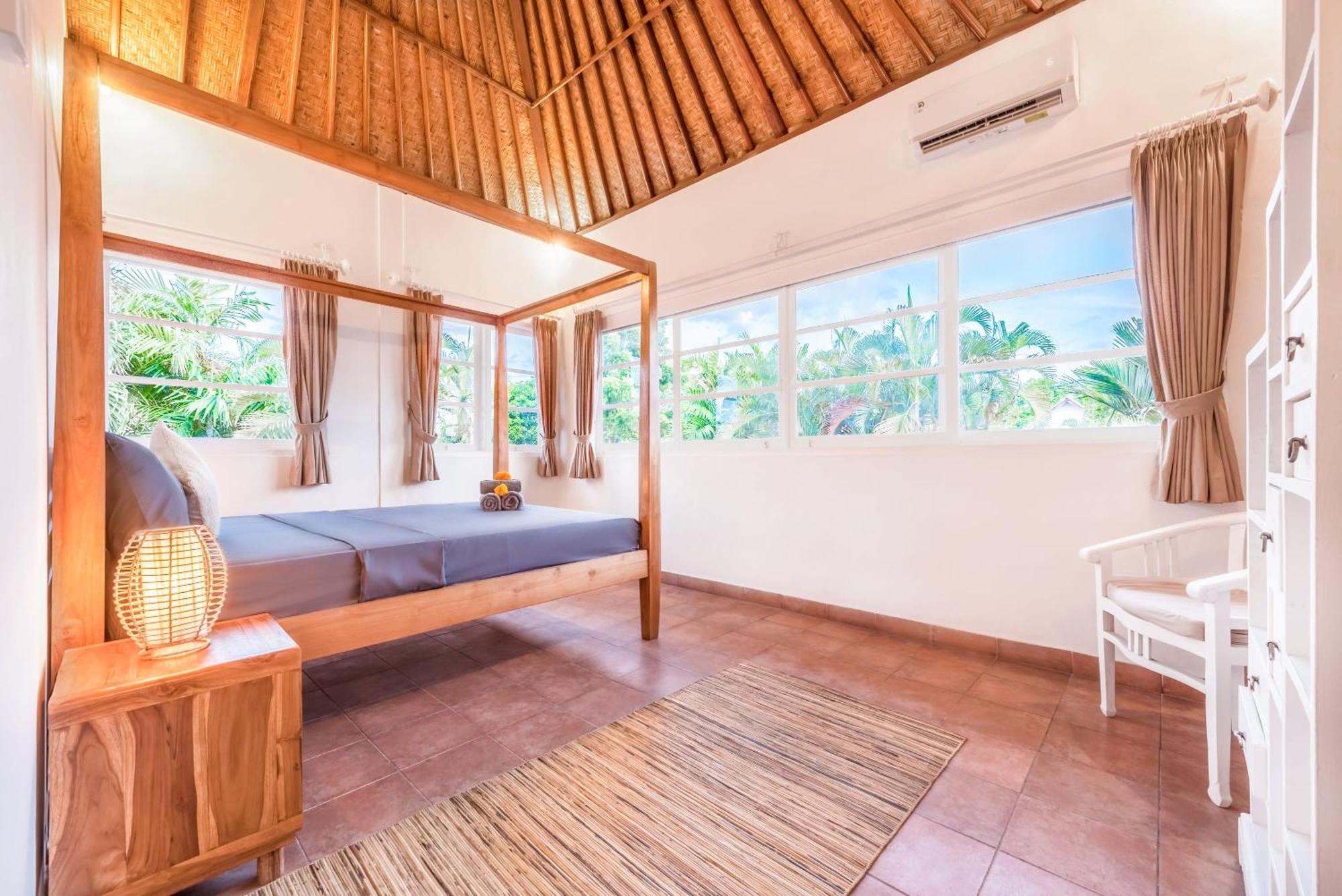 Biệt thự Berlin - Private 6 Bdr In With Pool And Garden Seminyak (Bali)