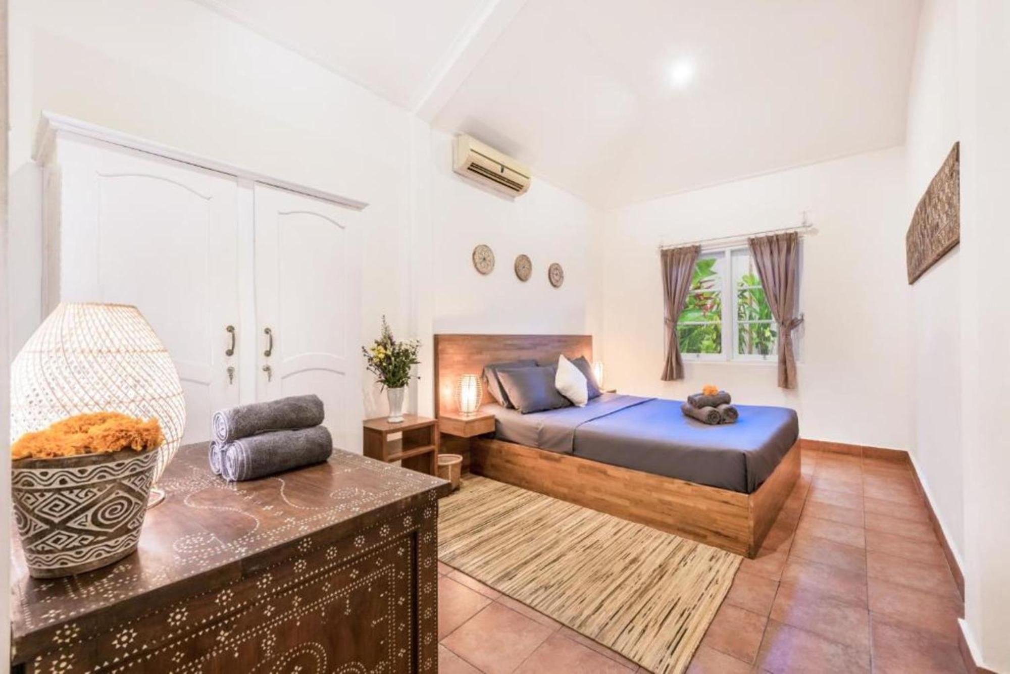 Berlin - Private 6 Bdr In With Pool And Garden *