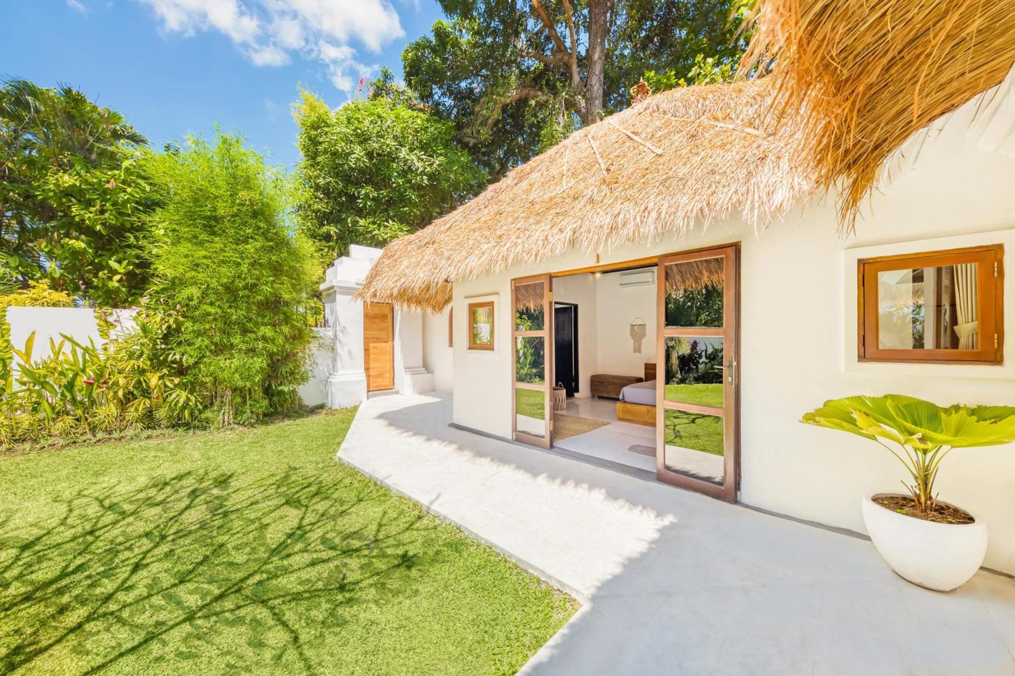 Barcelona - Private 5 Bdr In Seminyak, Location, Large Pool & Garden Vila Seminyak (Bali)