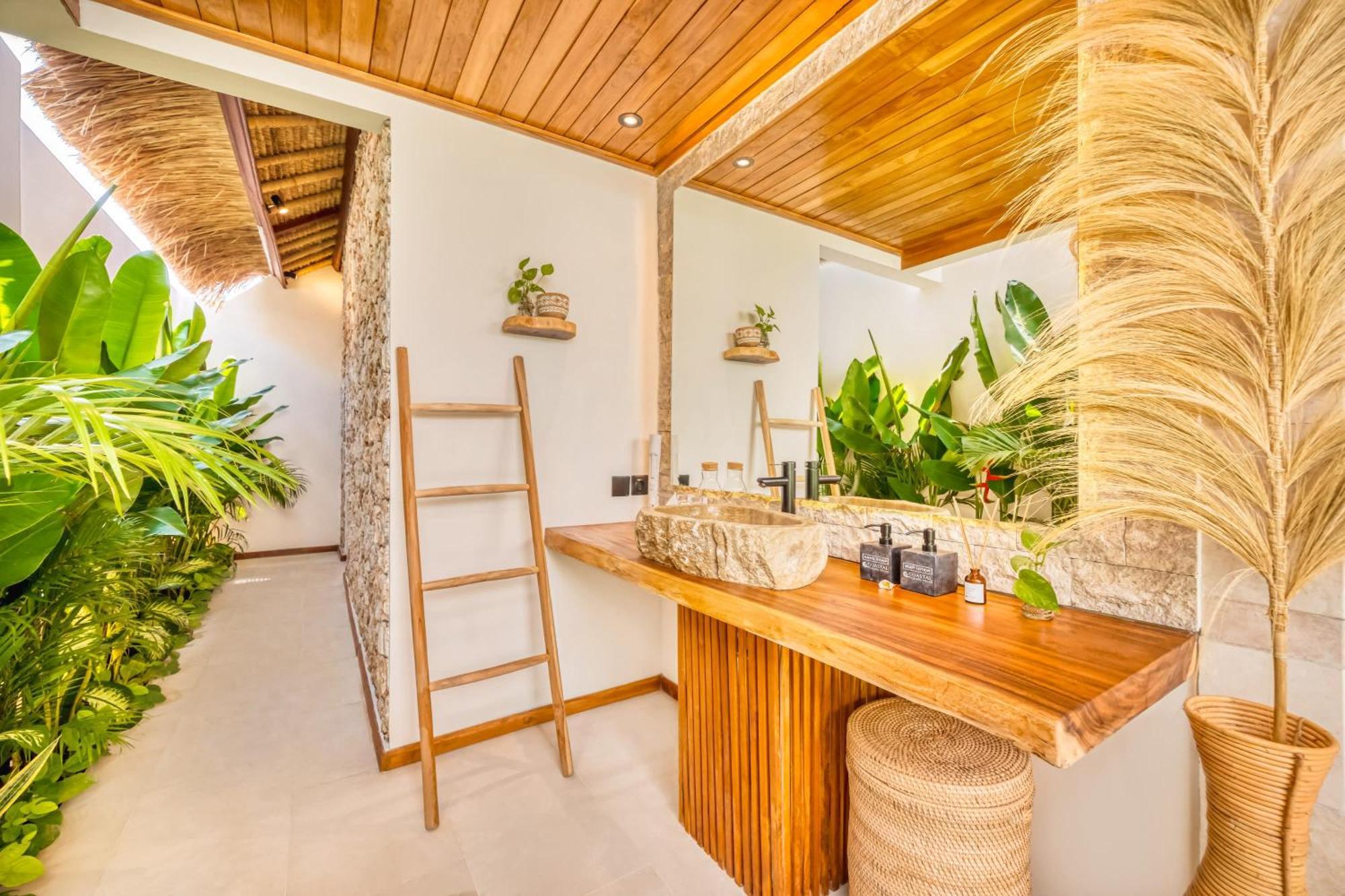 Vienna - New 8bdr Jacuzzi Sauna And Cinema Villa