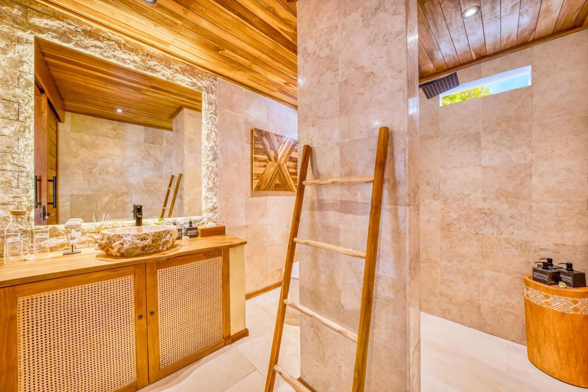 Vienna - New 8bdr Jacuzzi Sauna And Cinema Villa