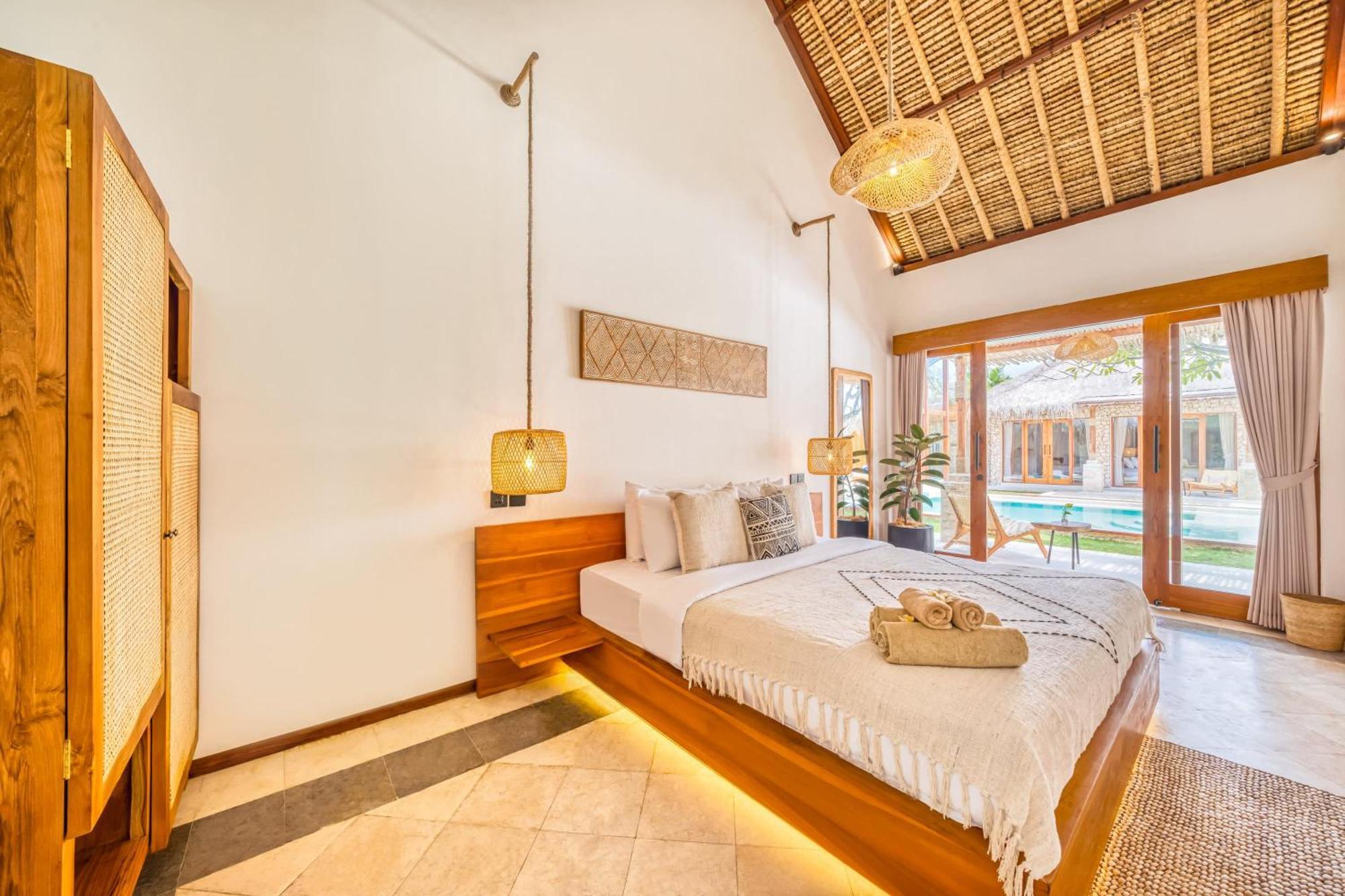 Villa Vienna - New 8bdr Jacuzzi Sauna And Cinema Seminyak (Bali)
