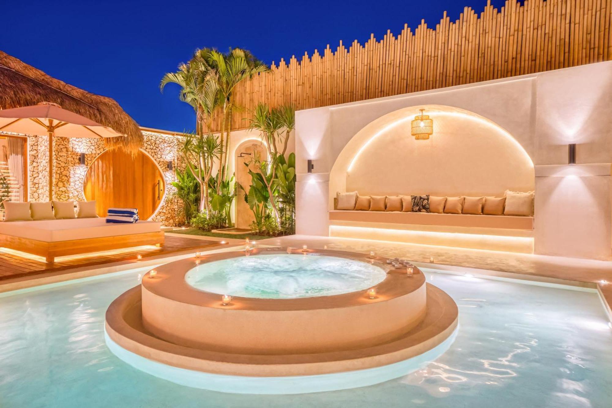 Villa Vienna - New 8bdr Jacuzzi Sauna And Cinema *