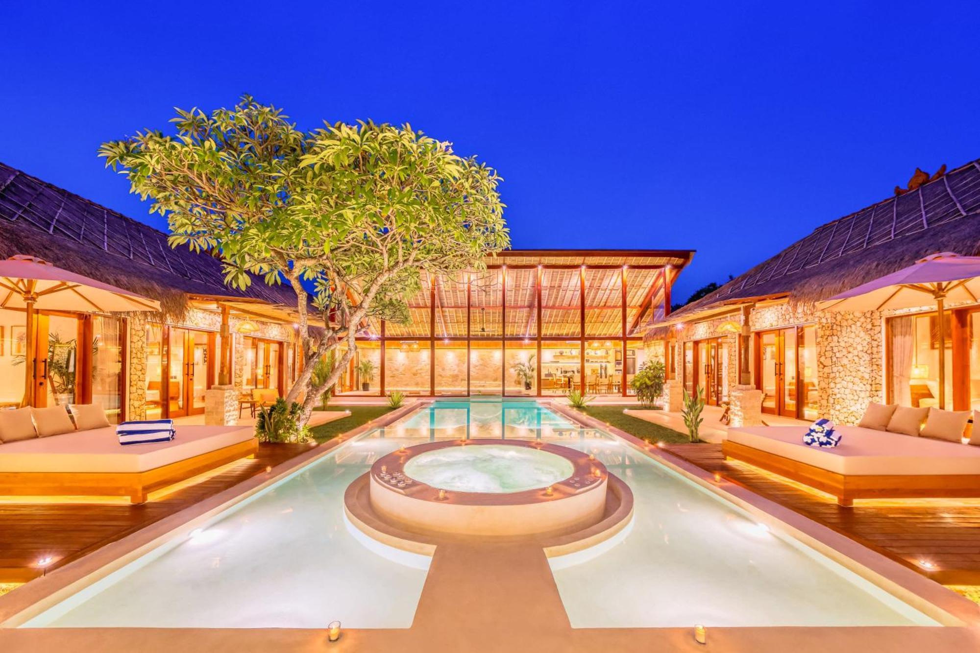 Vienna - New 8bdr Jacuzzi Sauna And Cinema * Seminyak (Bali)