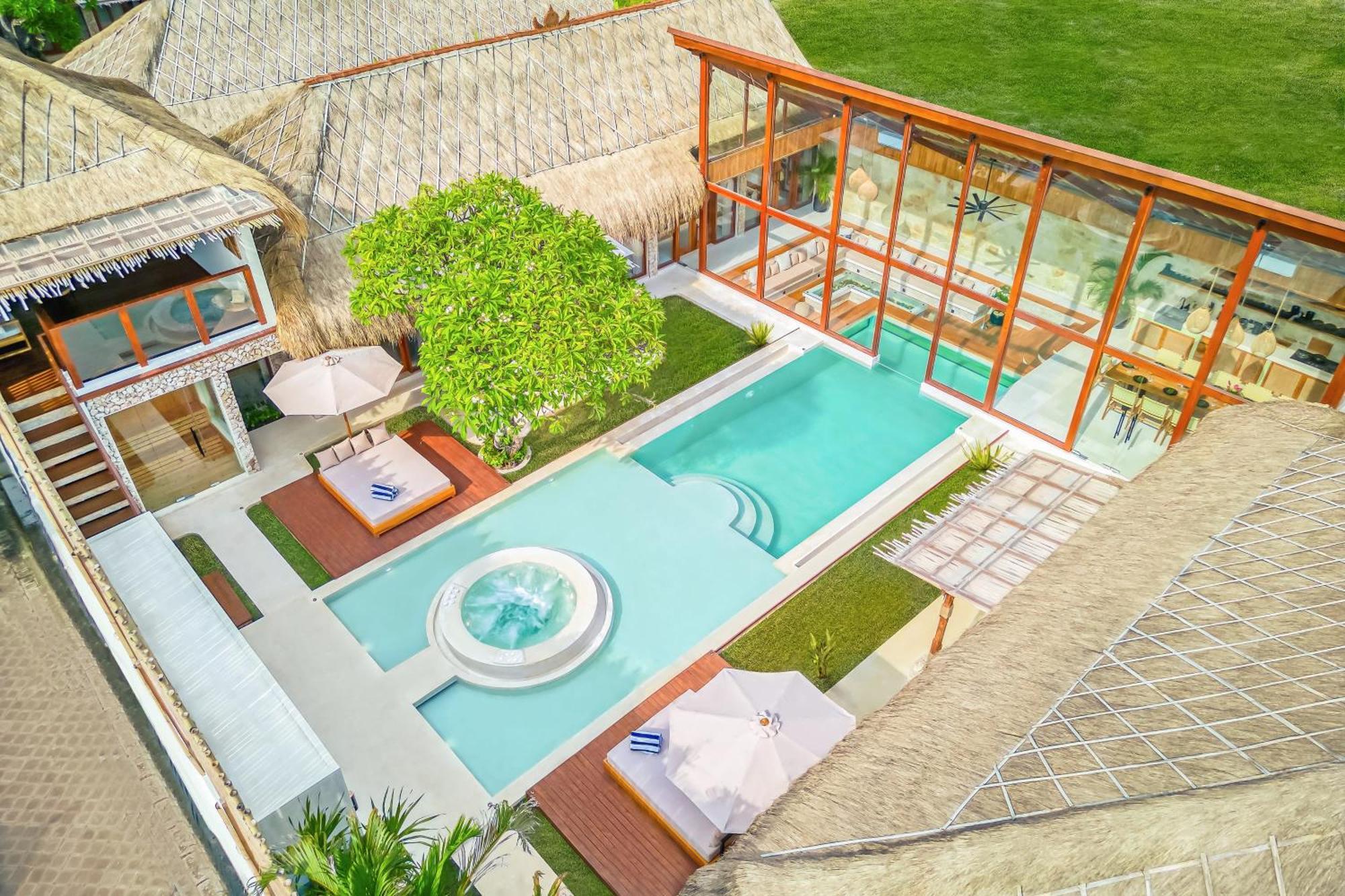Vienna - New 8bdr Jacuzzi Sauna And Cinema Villa Seminyak (Bali)