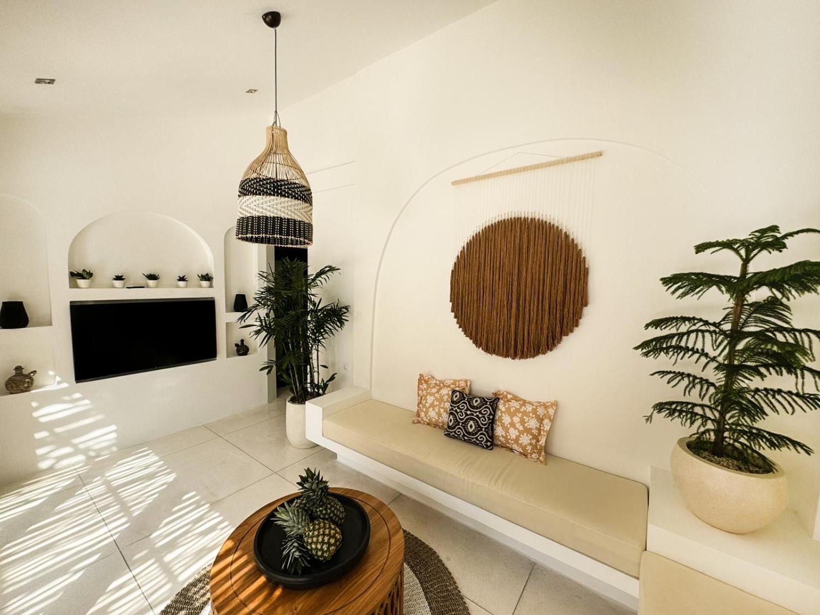 2 Bedroom * Seminyak (Bali)