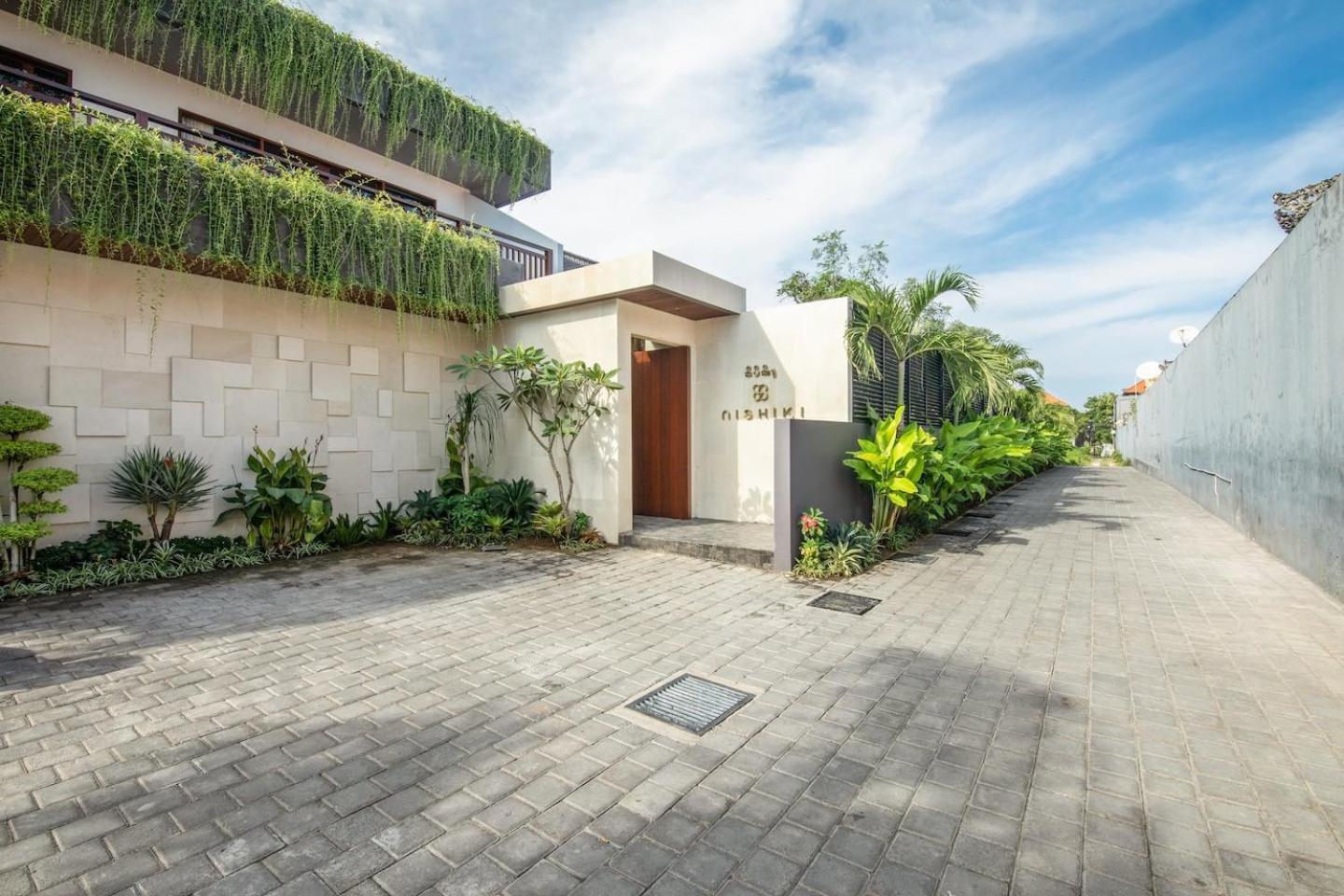 Sumptuous 5br Luxury Redefined In *
